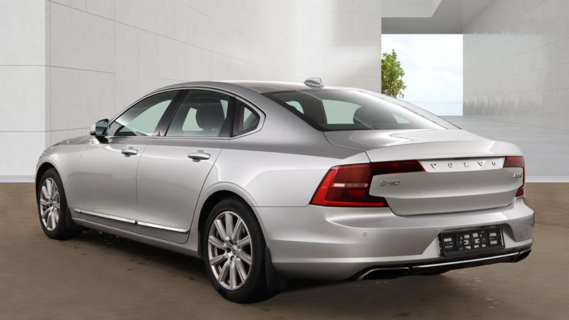 2017 Volvo S90 — image 4