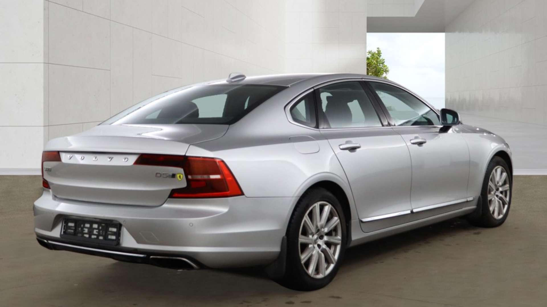 2017 Volvo S90 — image 5