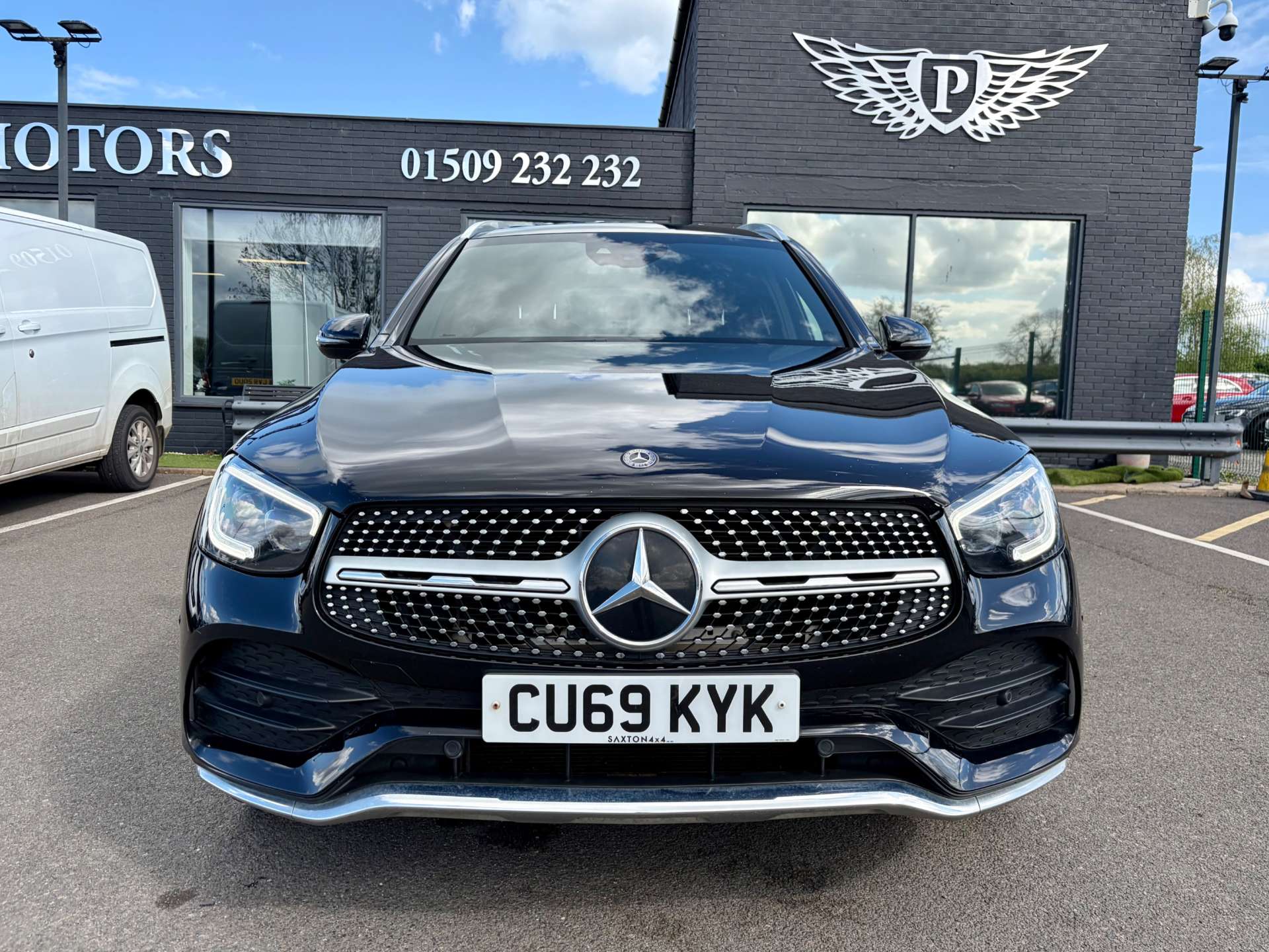 2019 Mercedes-Benz GLC300 — image 4