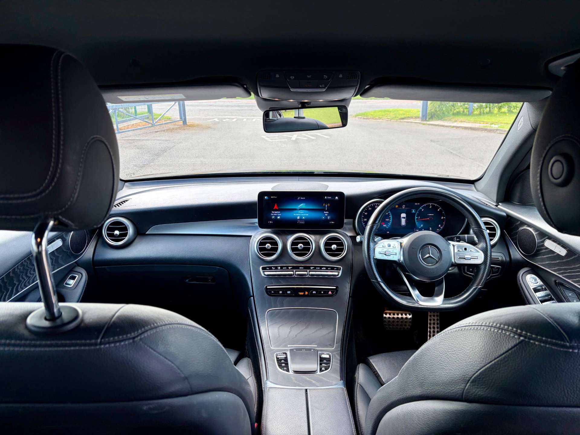 2019 Mercedes-Benz GLC300 — image 34