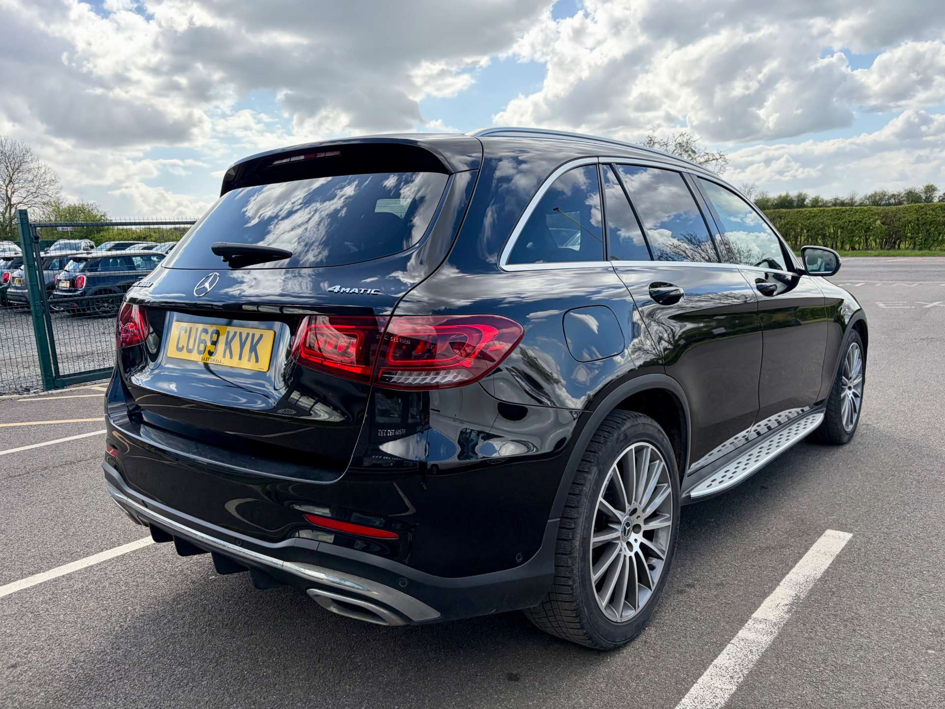 2019 Mercedes-Benz GLC300 — image 9