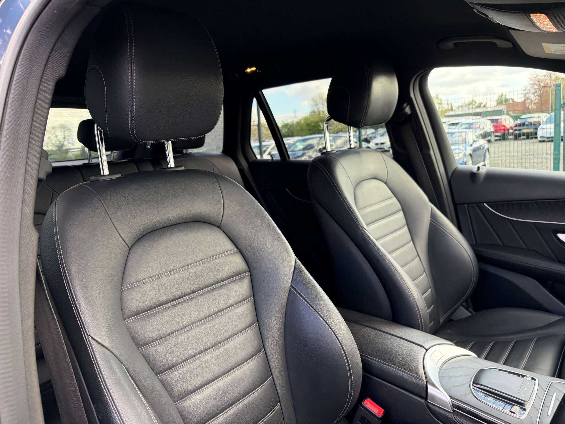 2019 Mercedes-Benz GLC300 — image 38