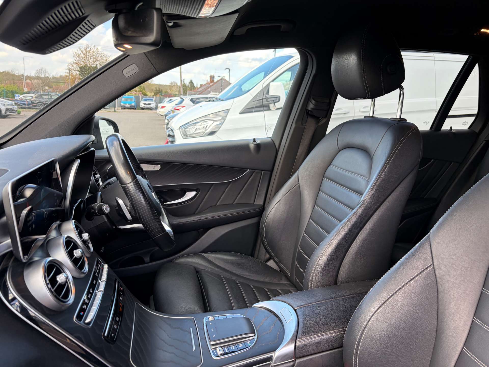 2019 Mercedes-Benz GLC300 — image 19