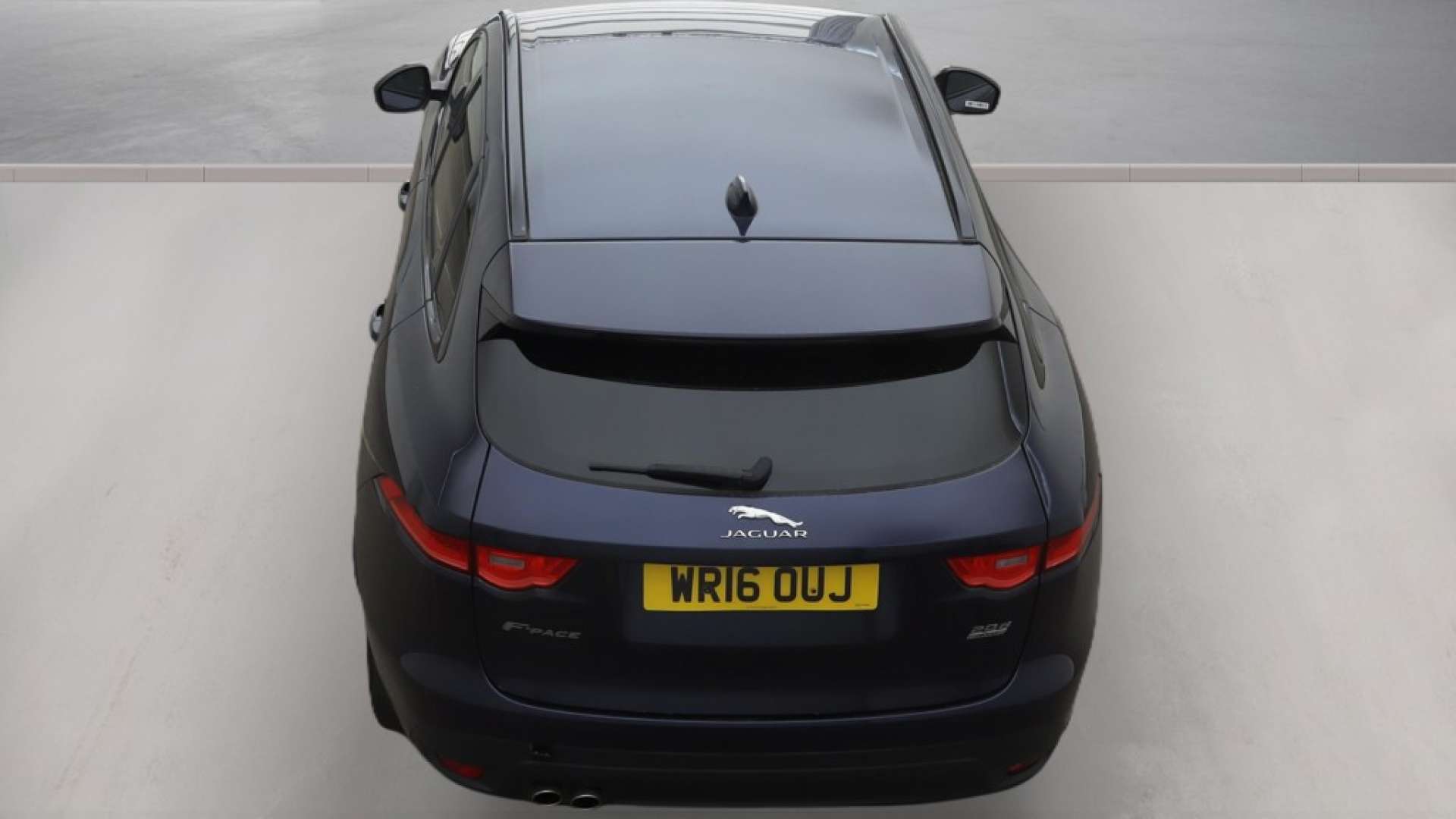 2016 Jaguar F-Pace — image 9
