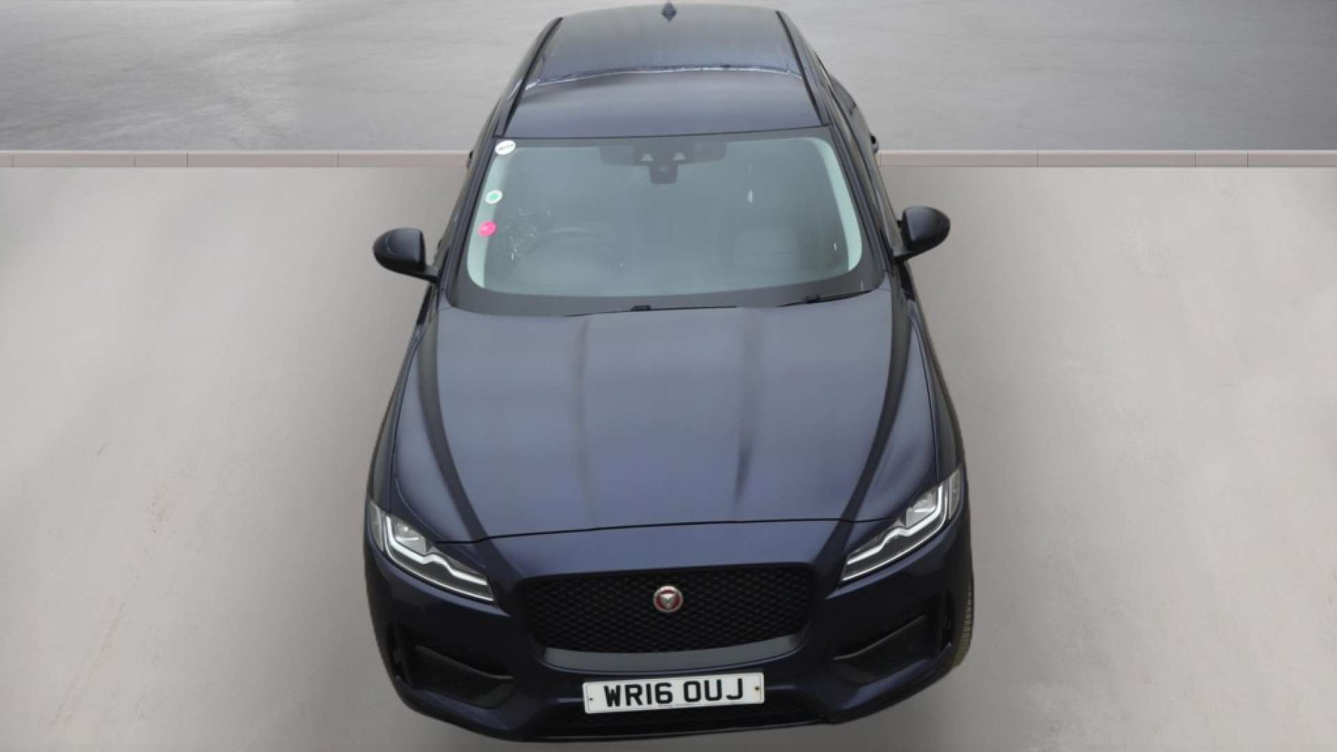 2016 Jaguar F-Pace — image 8