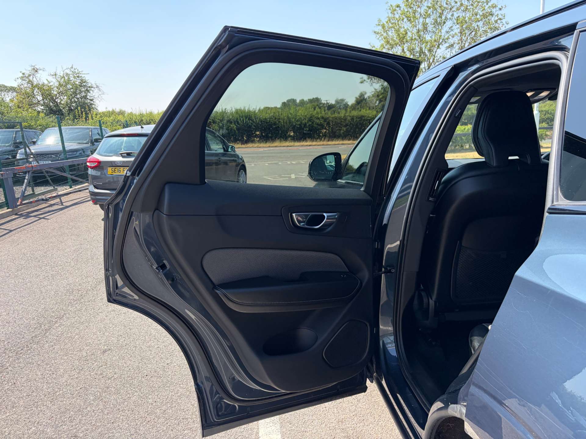 2021 Volvo XC60 — image 19