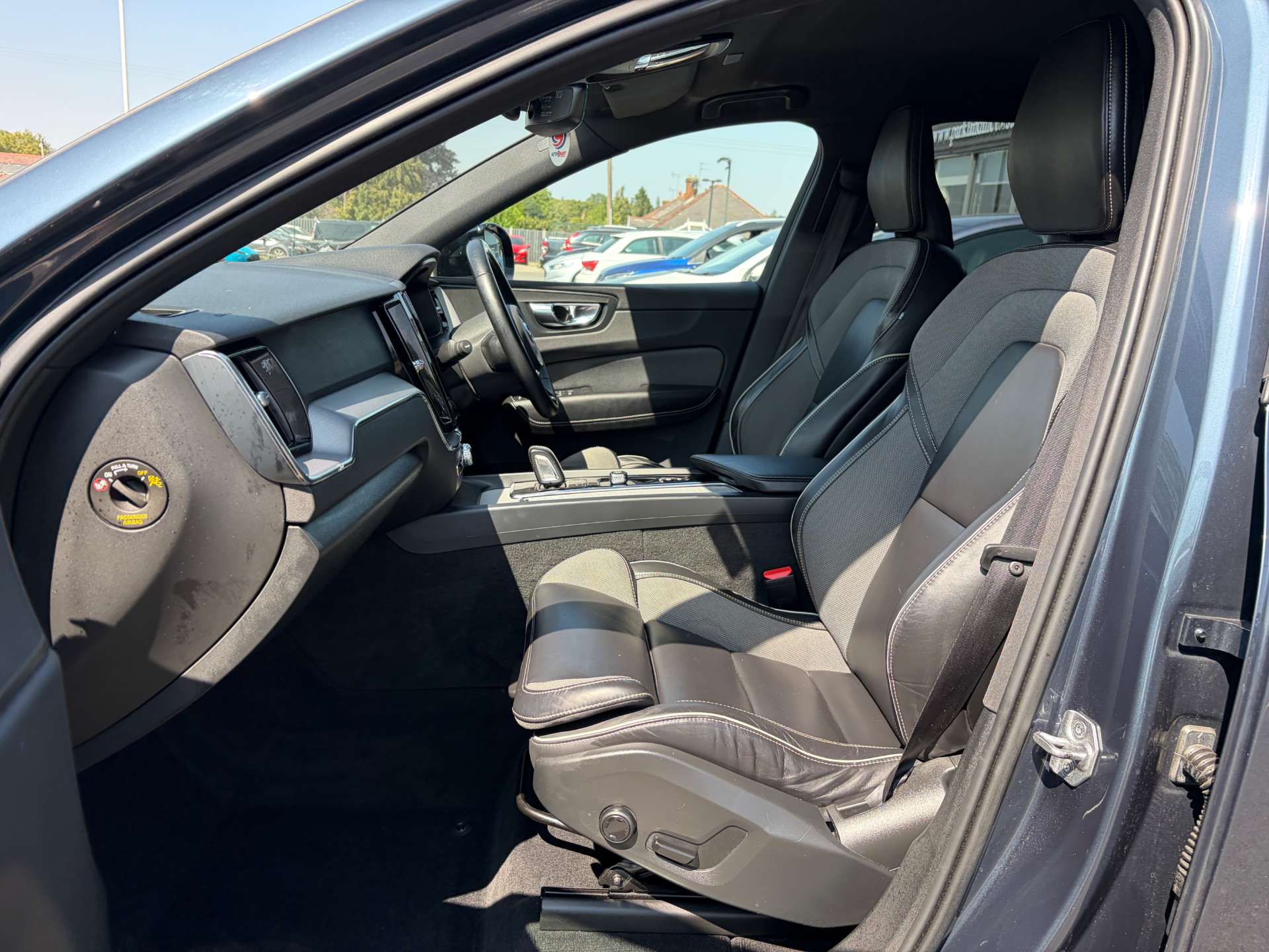2021 Volvo XC60 — image 16