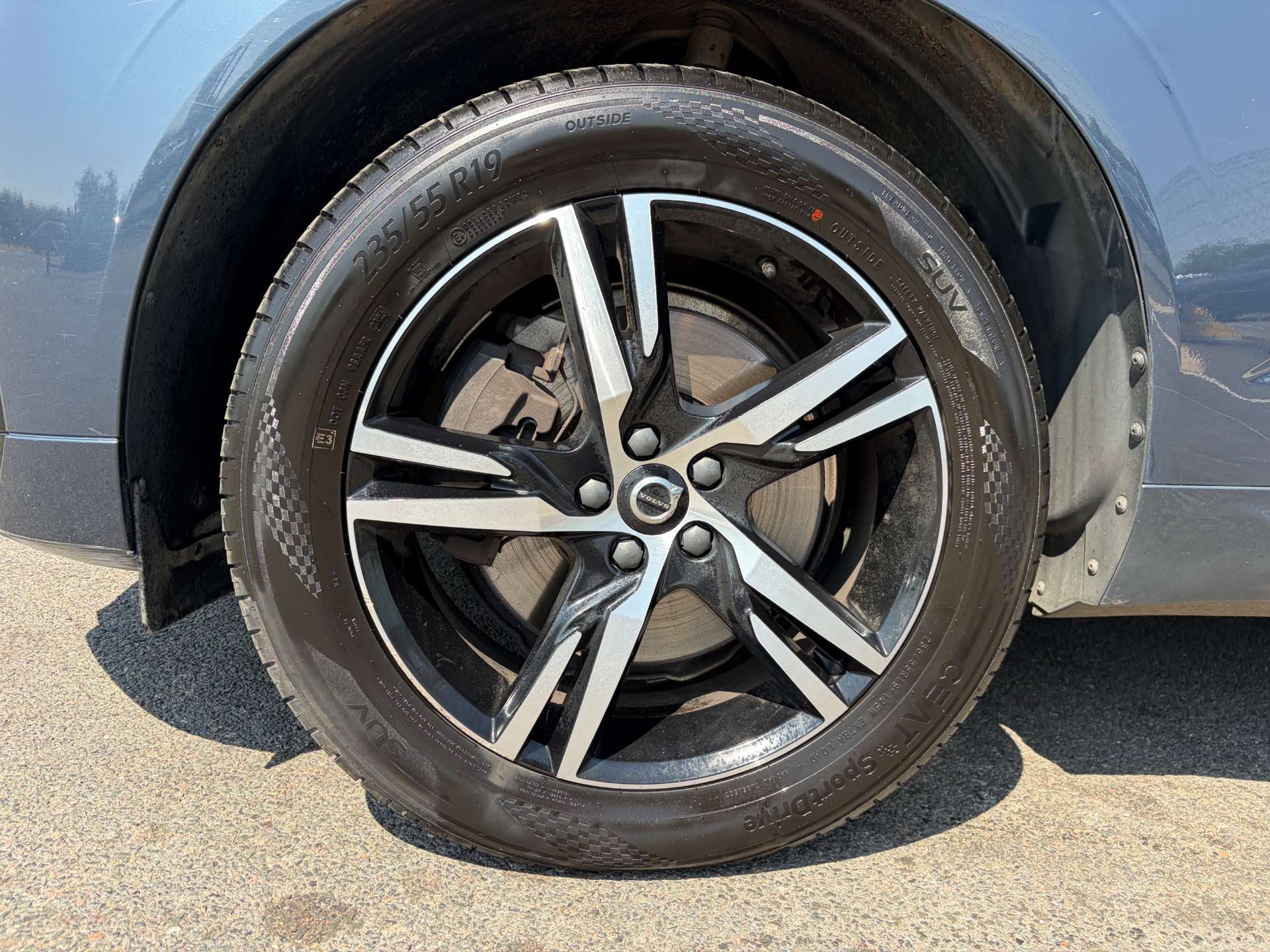 2021 Volvo XC60 — image 11
