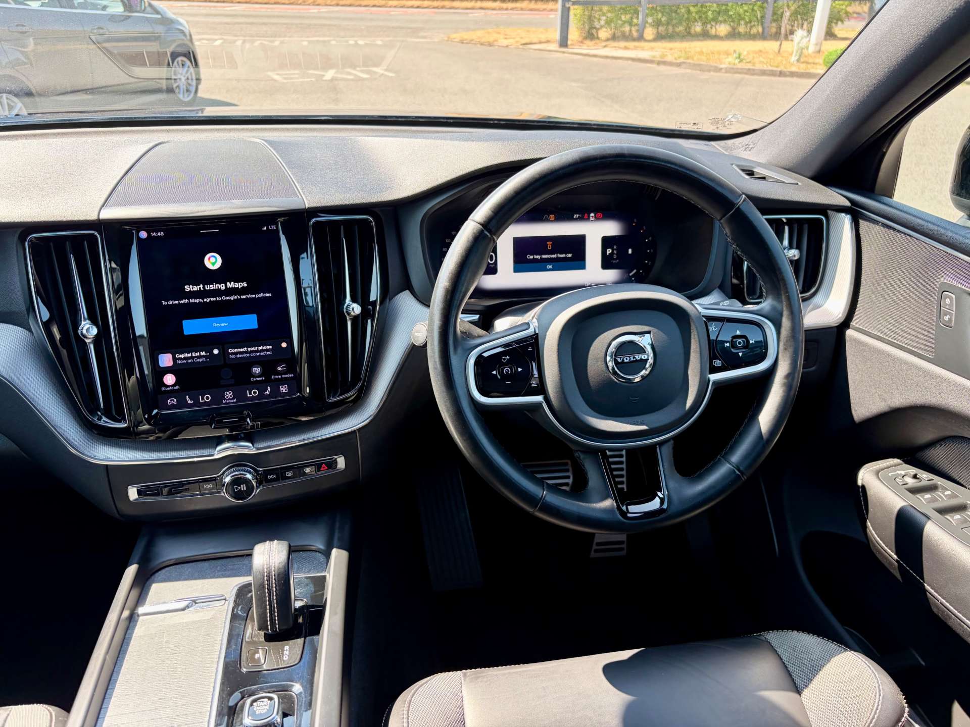 2021 Volvo XC60 — image 3