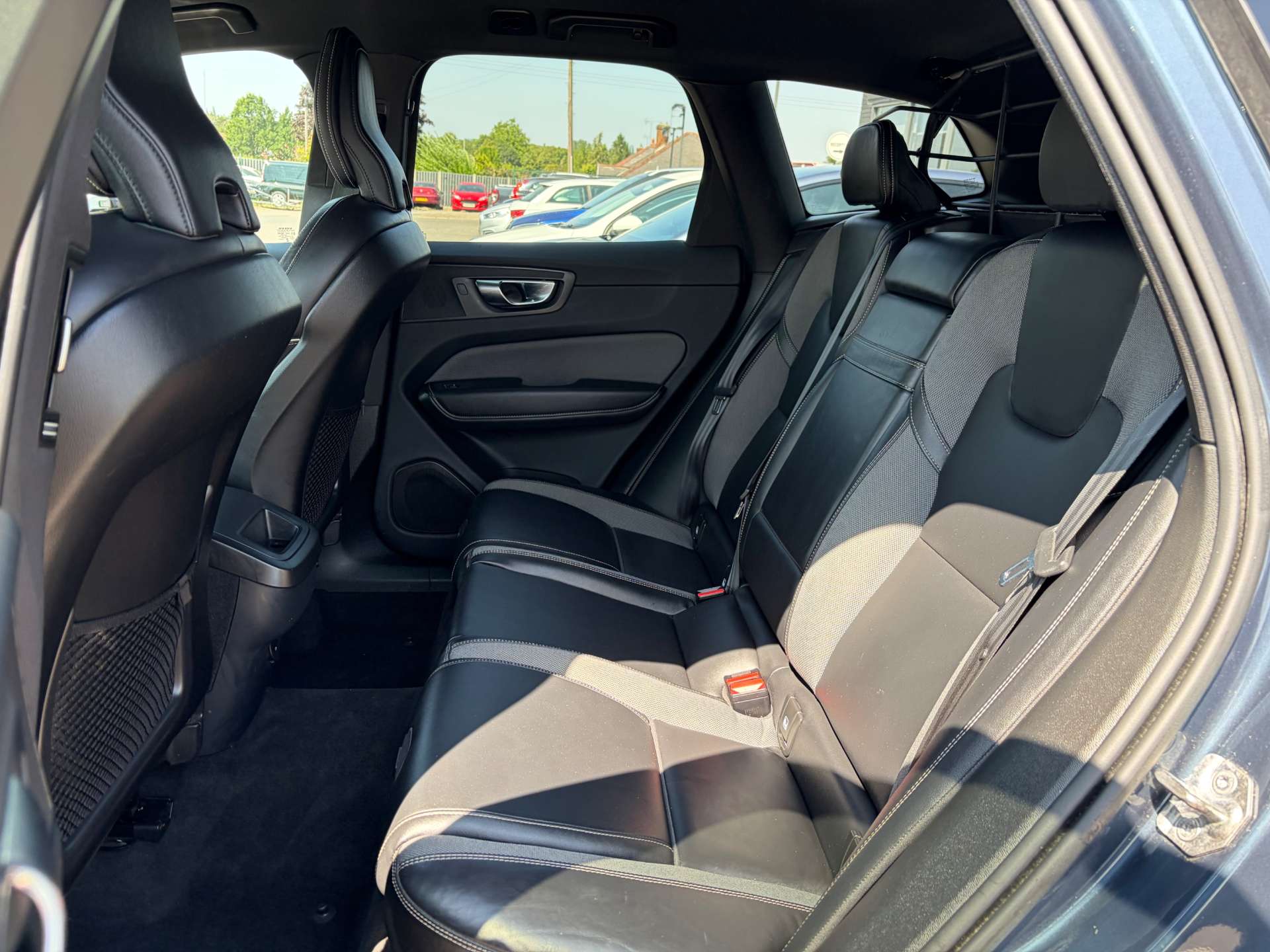 2021 Volvo XC60 — image 20