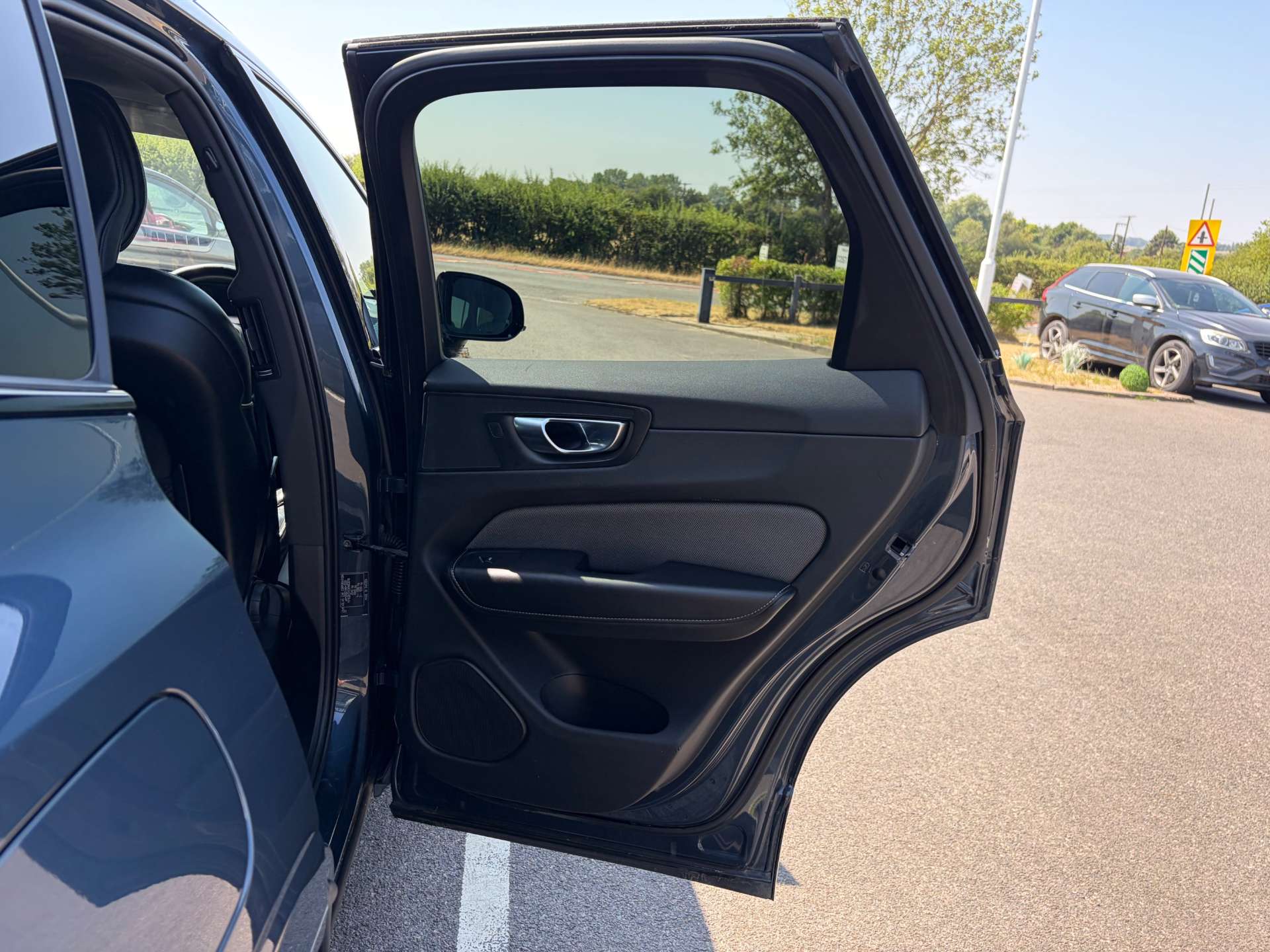 2021 Volvo XC60 — image 26
