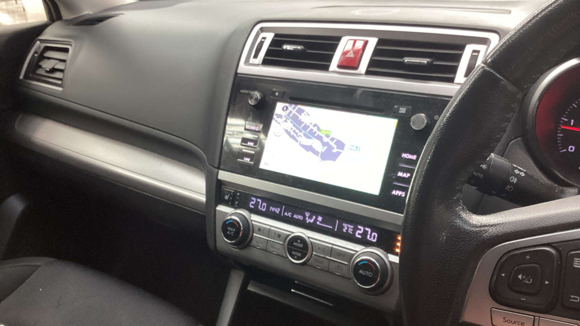 2015 Subaru Outback — image 14
