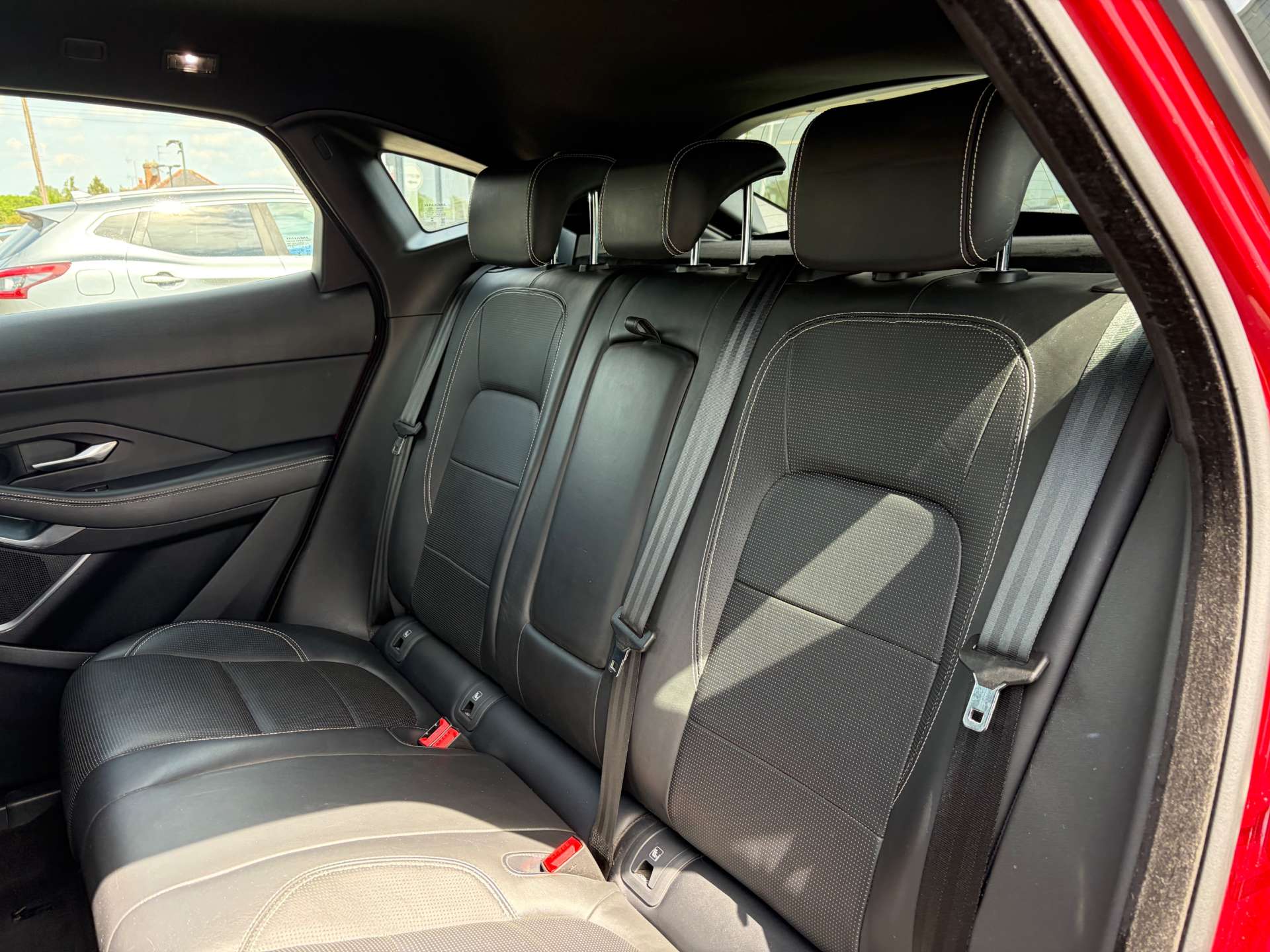 2018 Jaguar E-PACE — image 23