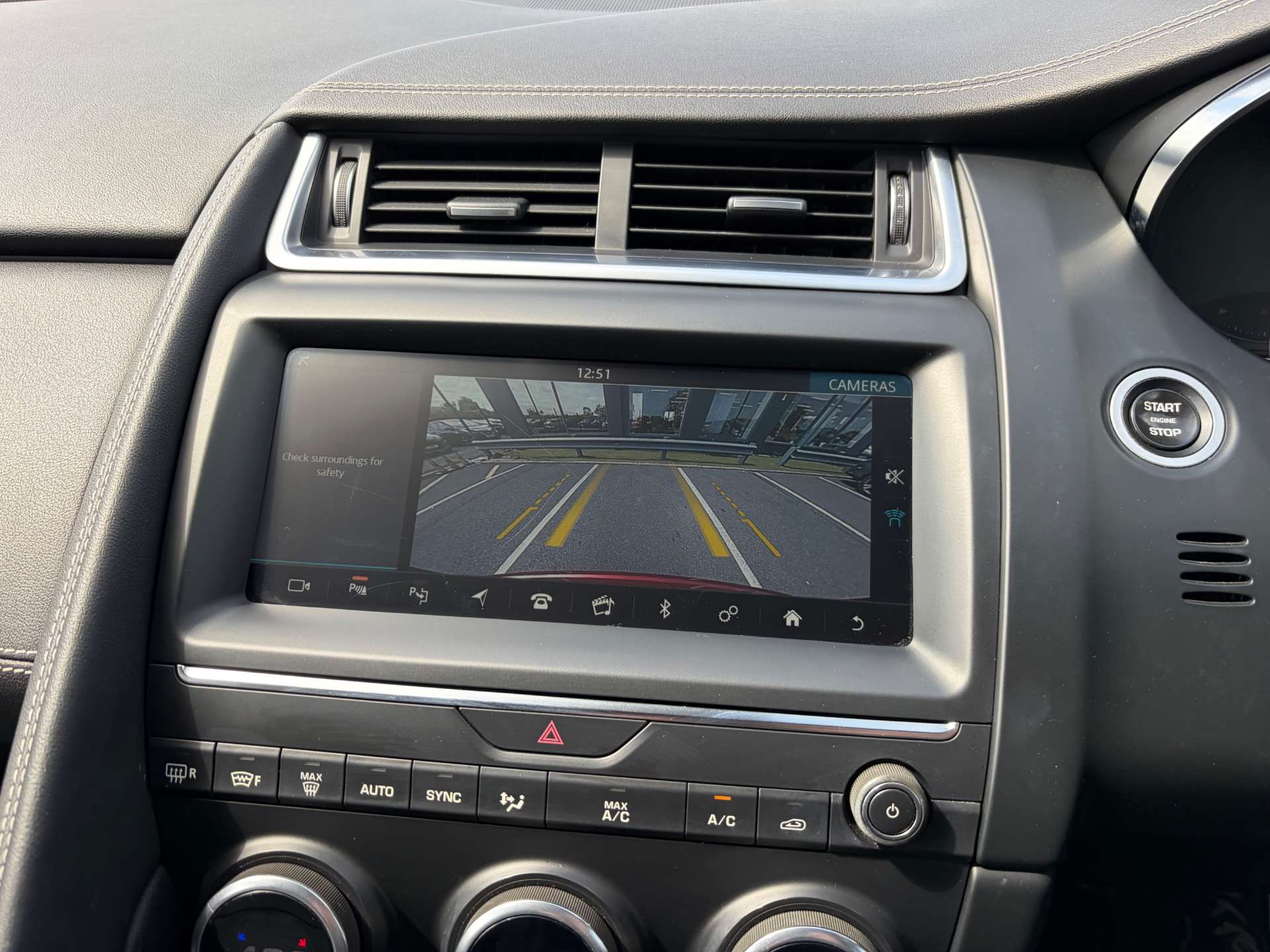 2018 Jaguar E-PACE — image 52