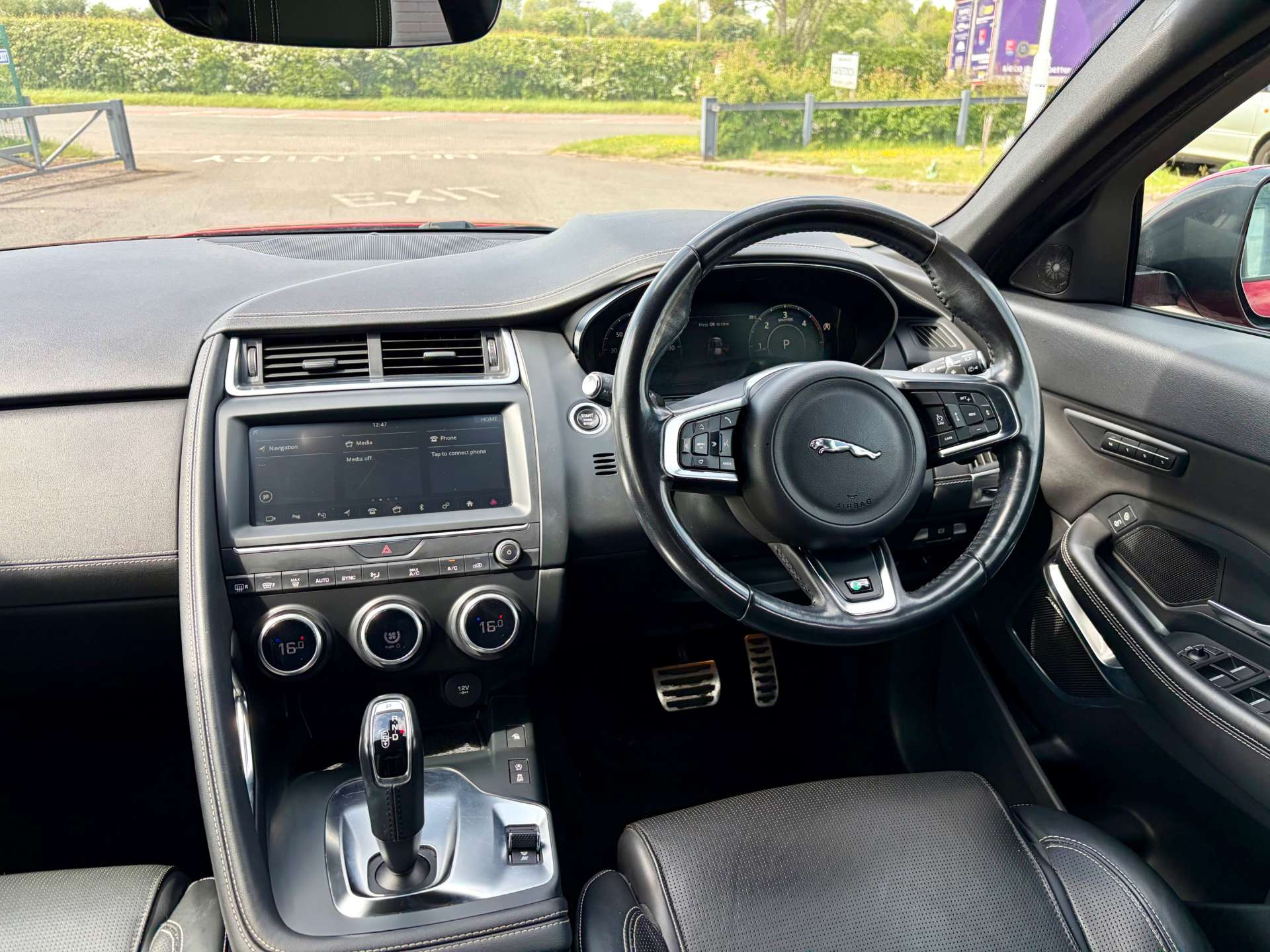 2018 Jaguar E-PACE — image 3