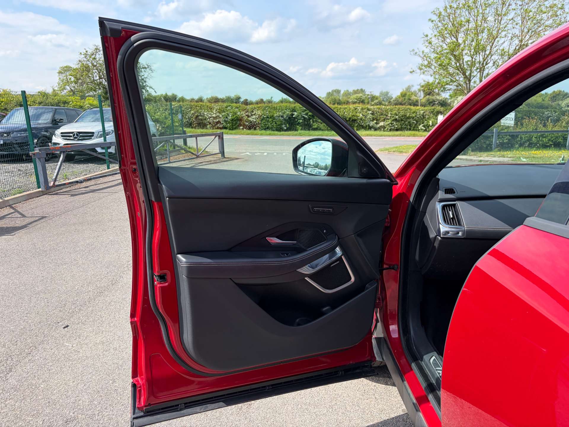 2018 Jaguar E-PACE — image 15