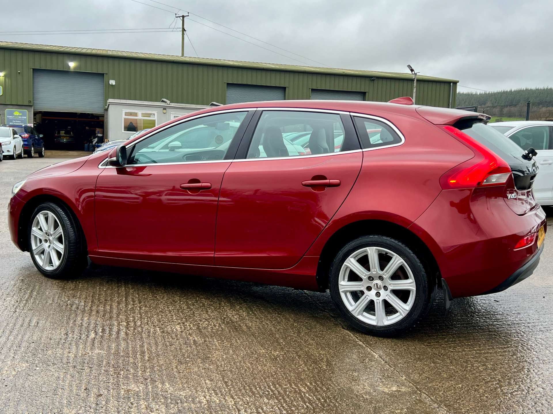 Used Volvo V40