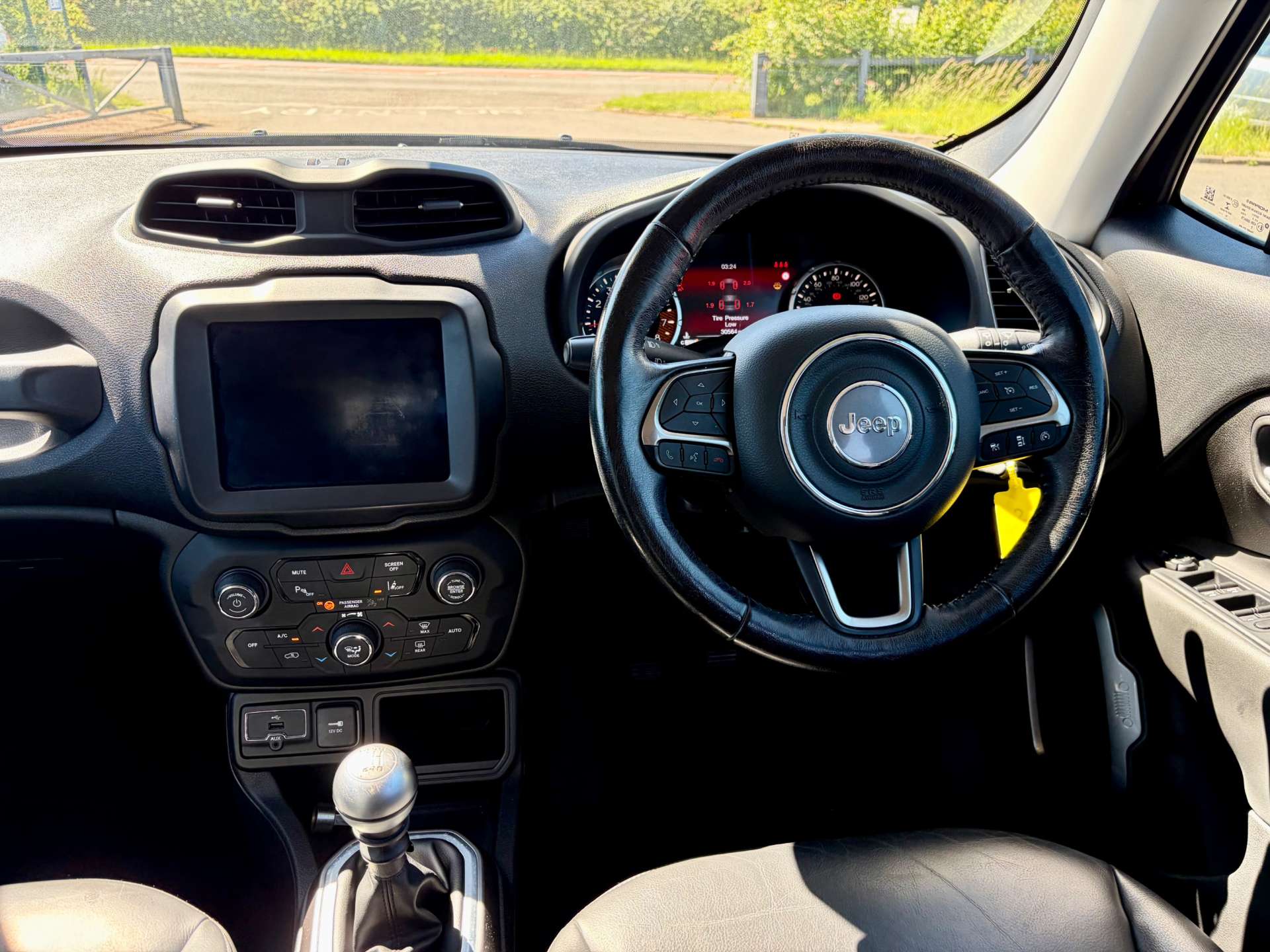 2019 Jeep Renegade — image 3