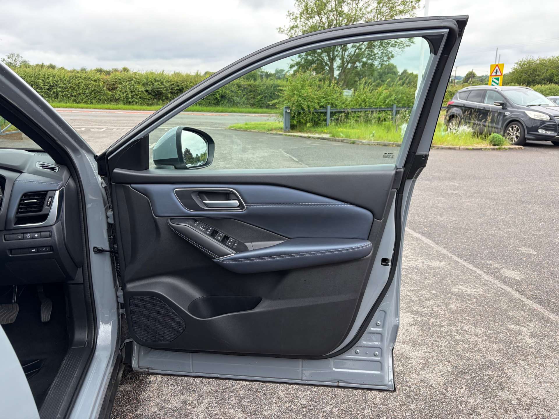 2021 Nissan Qashqai — image 32