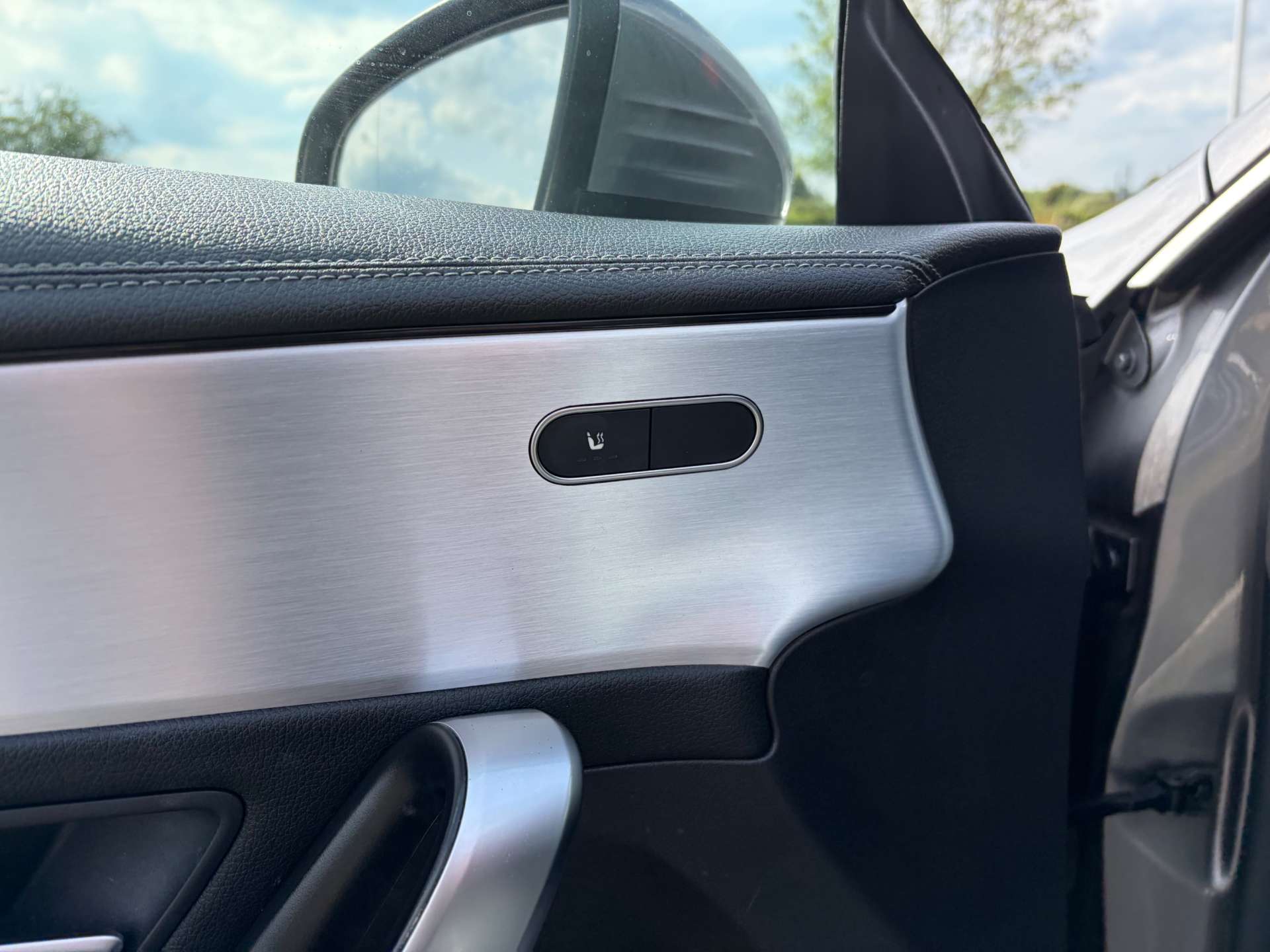 2022 Mercedes CLA180 — image 16