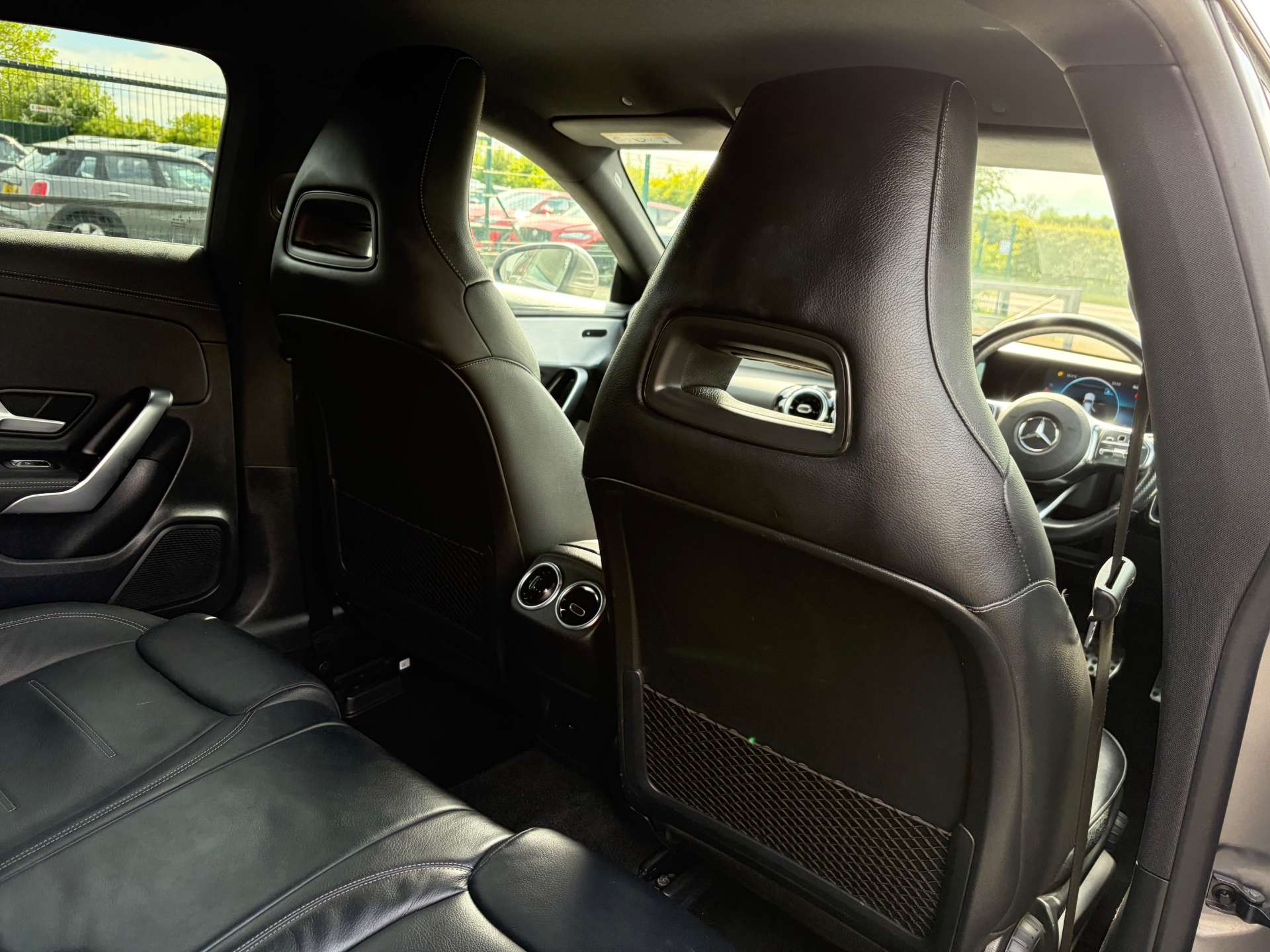 2022 Mercedes CLA180 — image 28