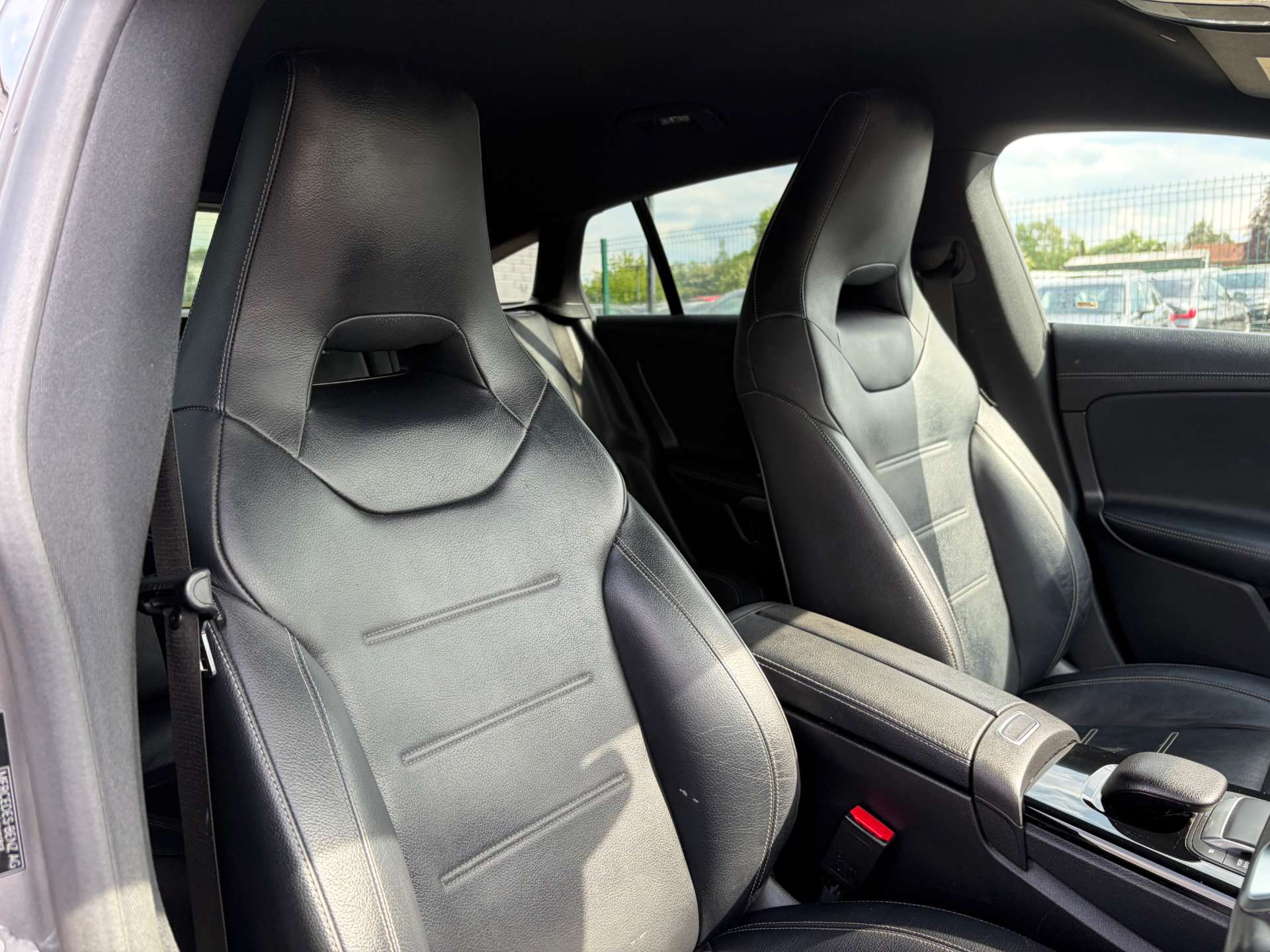 2022 Mercedes CLA180 — image 35