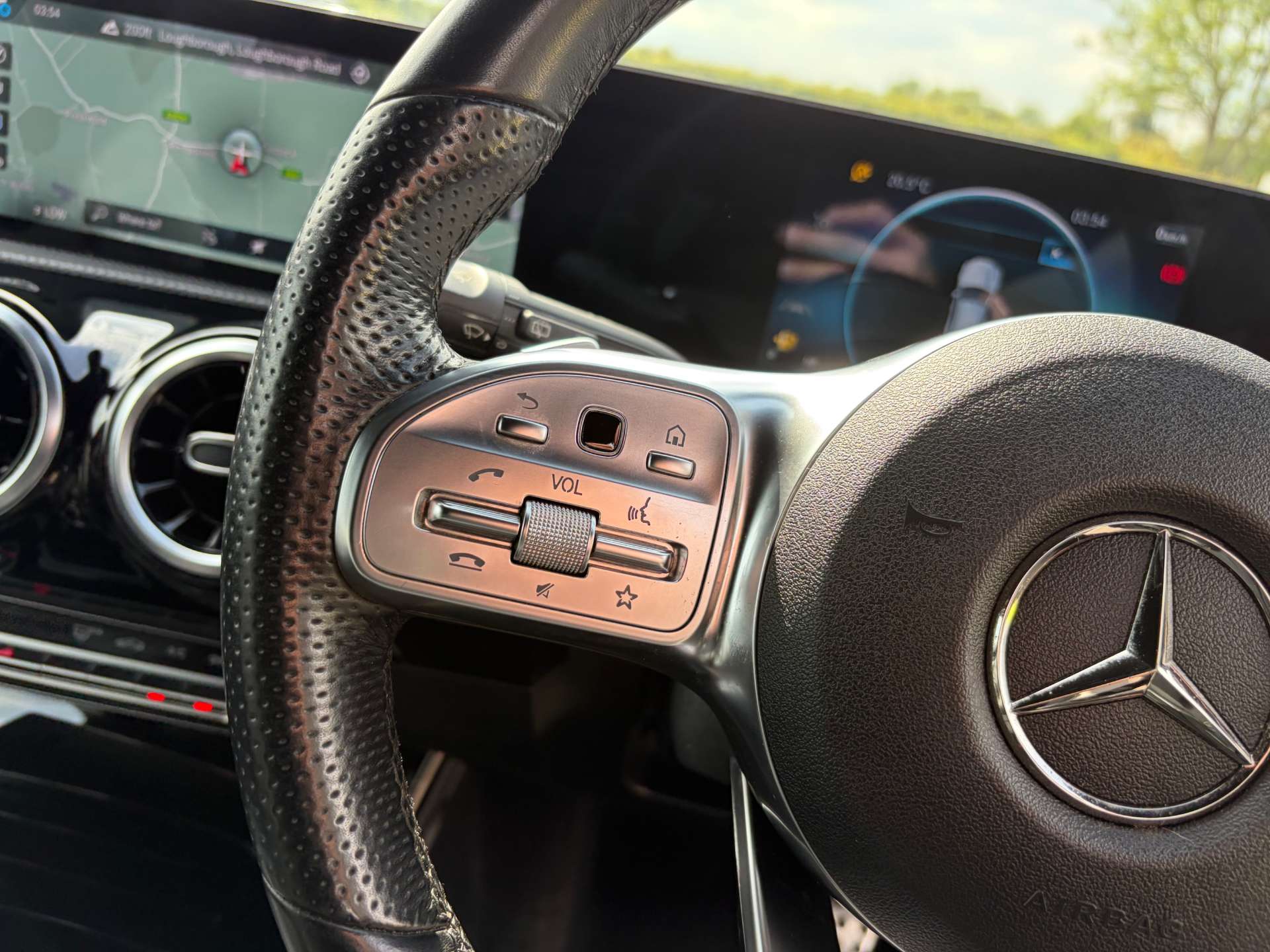 2022 Mercedes CLA180 — image 37