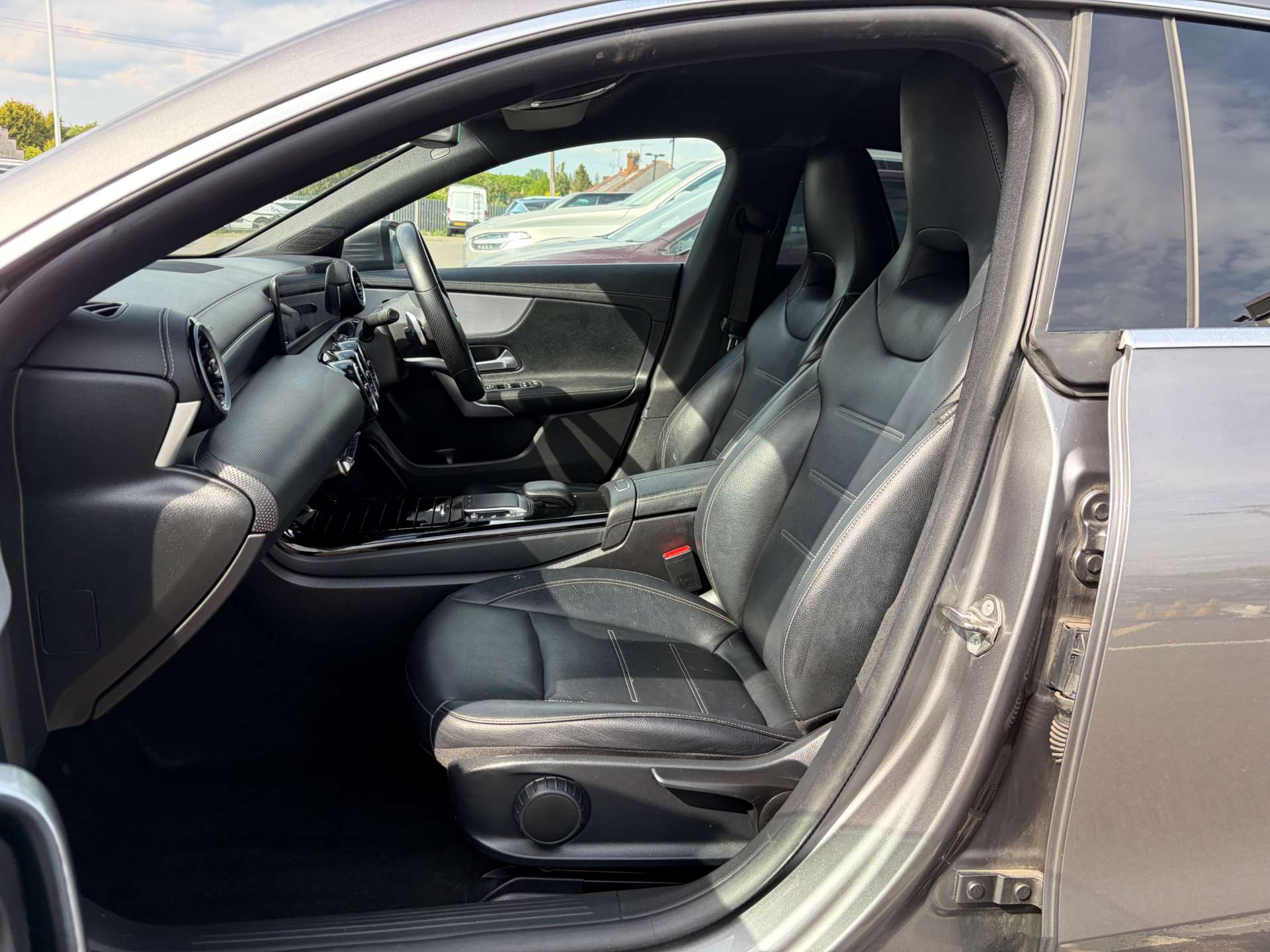 2022 Mercedes CLA180 — image 17