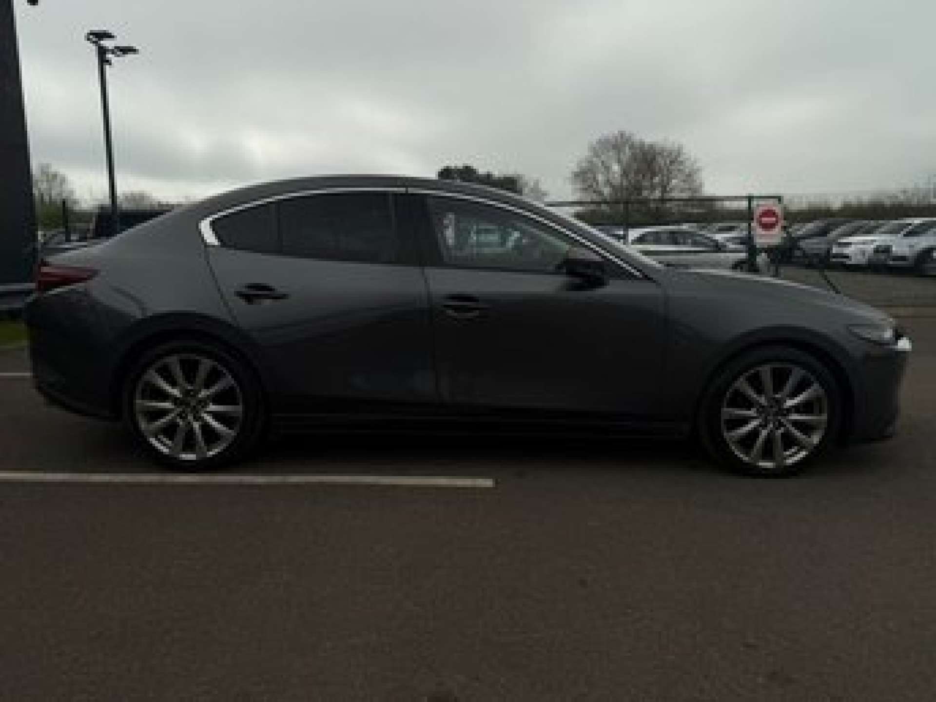 2019 Mazda Mazda3 — image 4