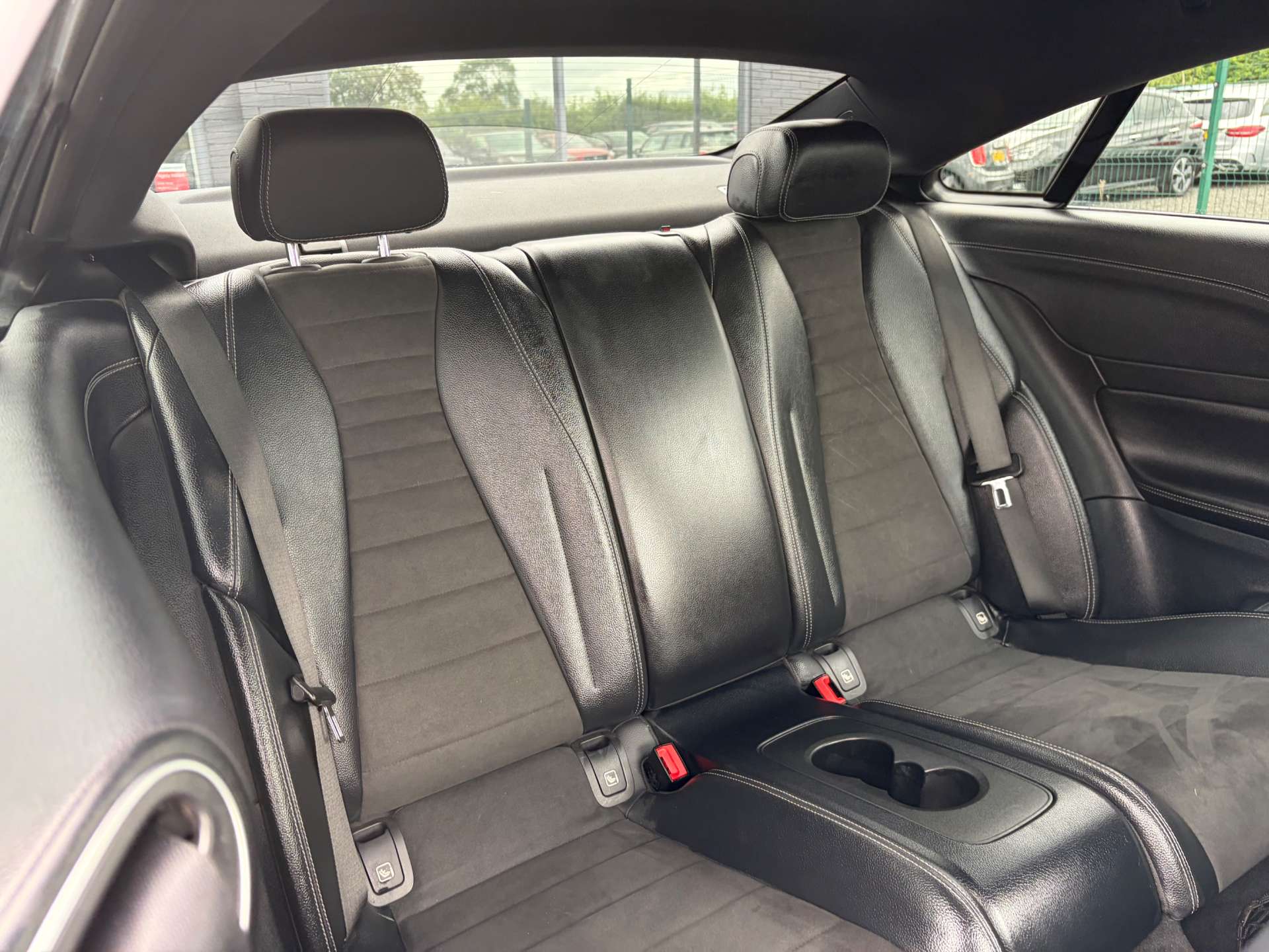 2019 Mercedes E220d — image 25