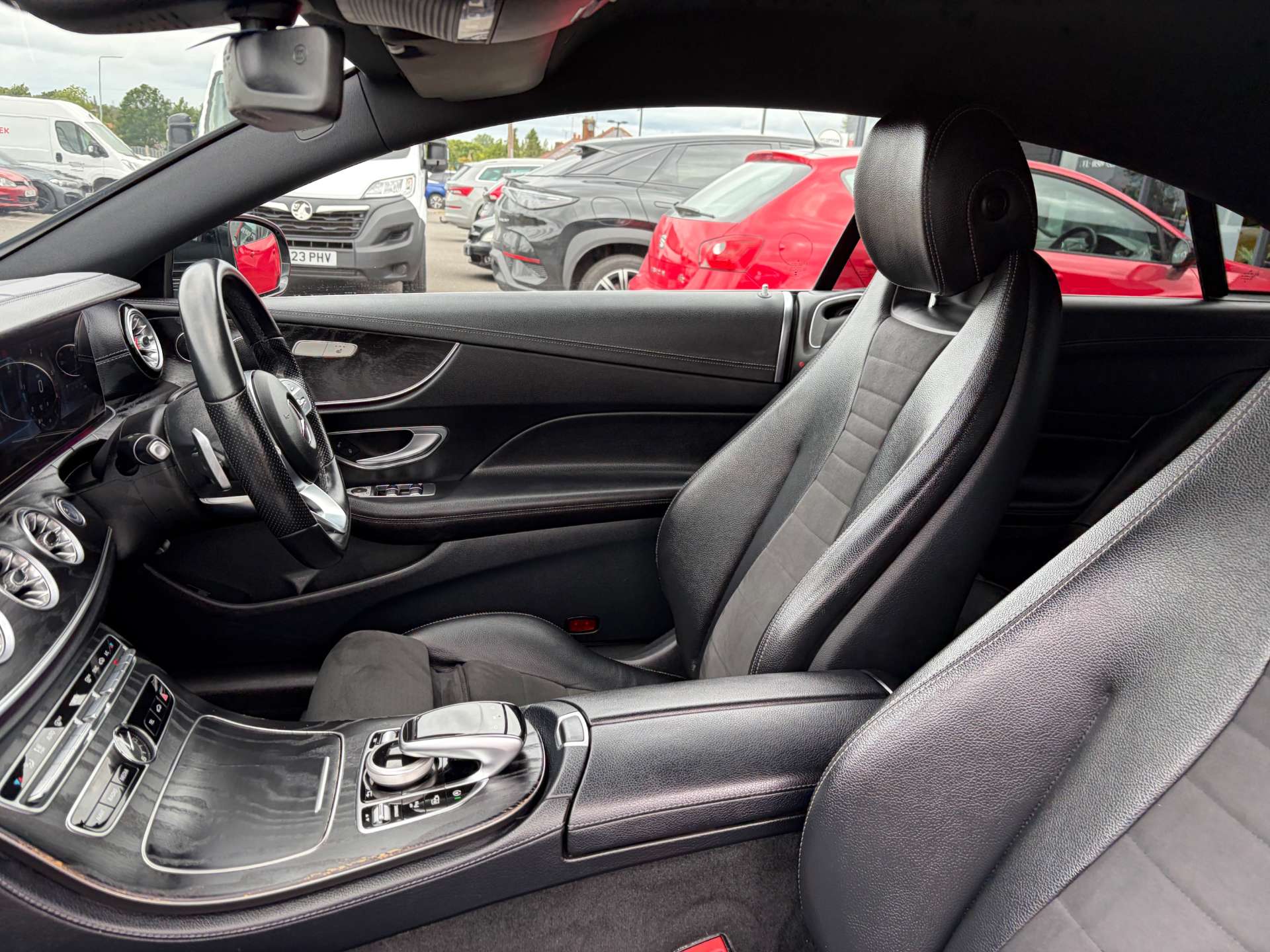 2019 Mercedes E220d — image 20