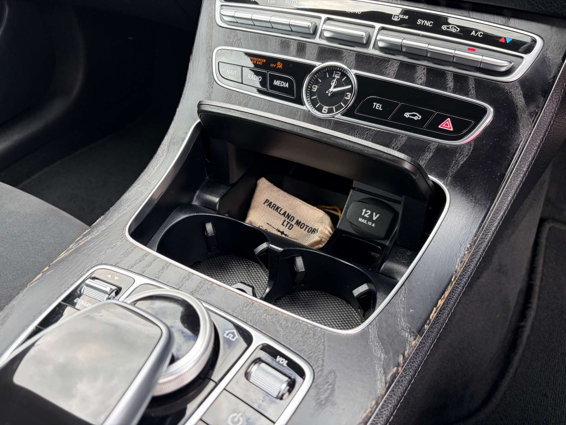2019 Mercedes E220d — image 40