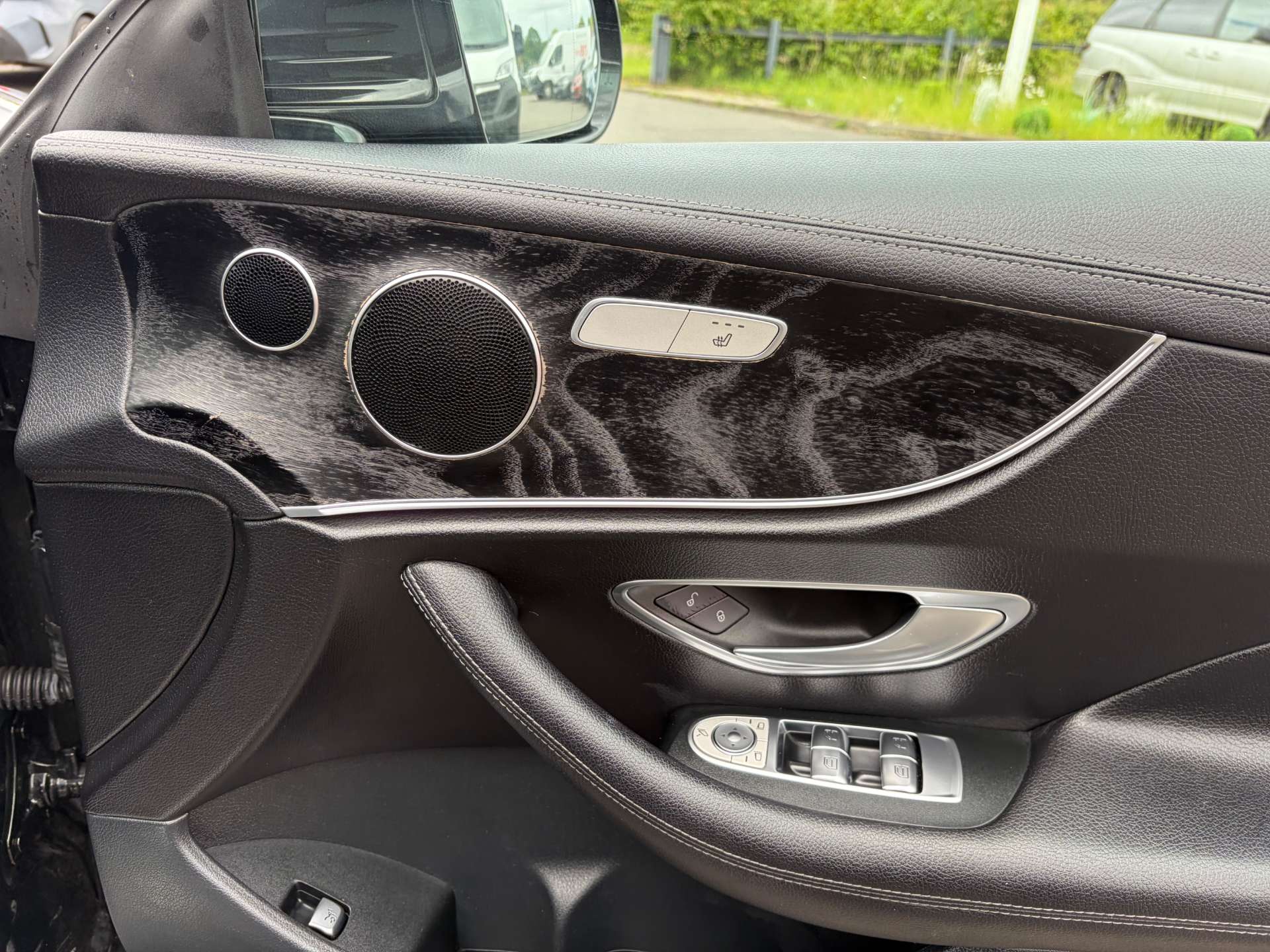 2019 Mercedes E220d — image 30