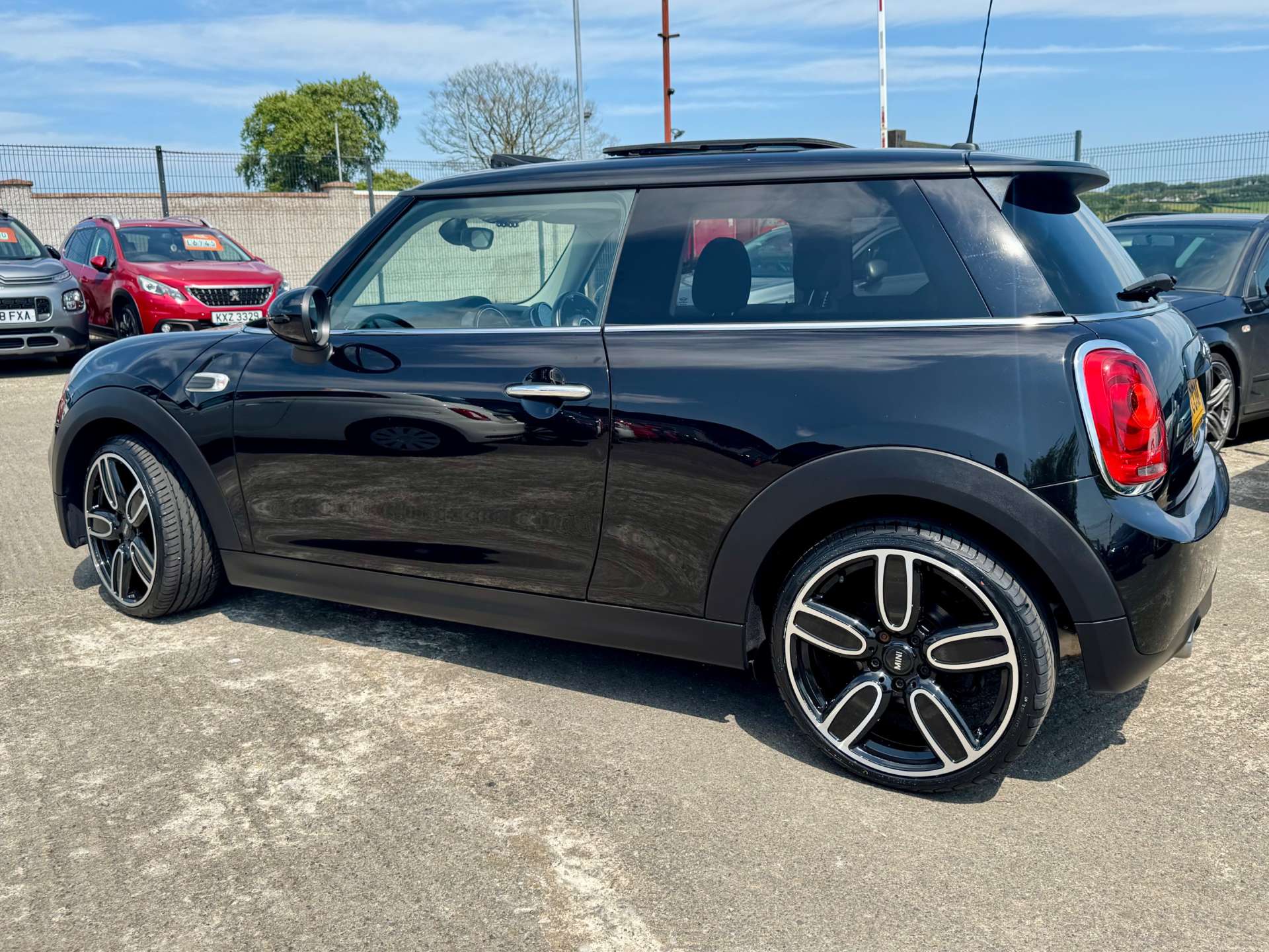 Used MINI Hatch