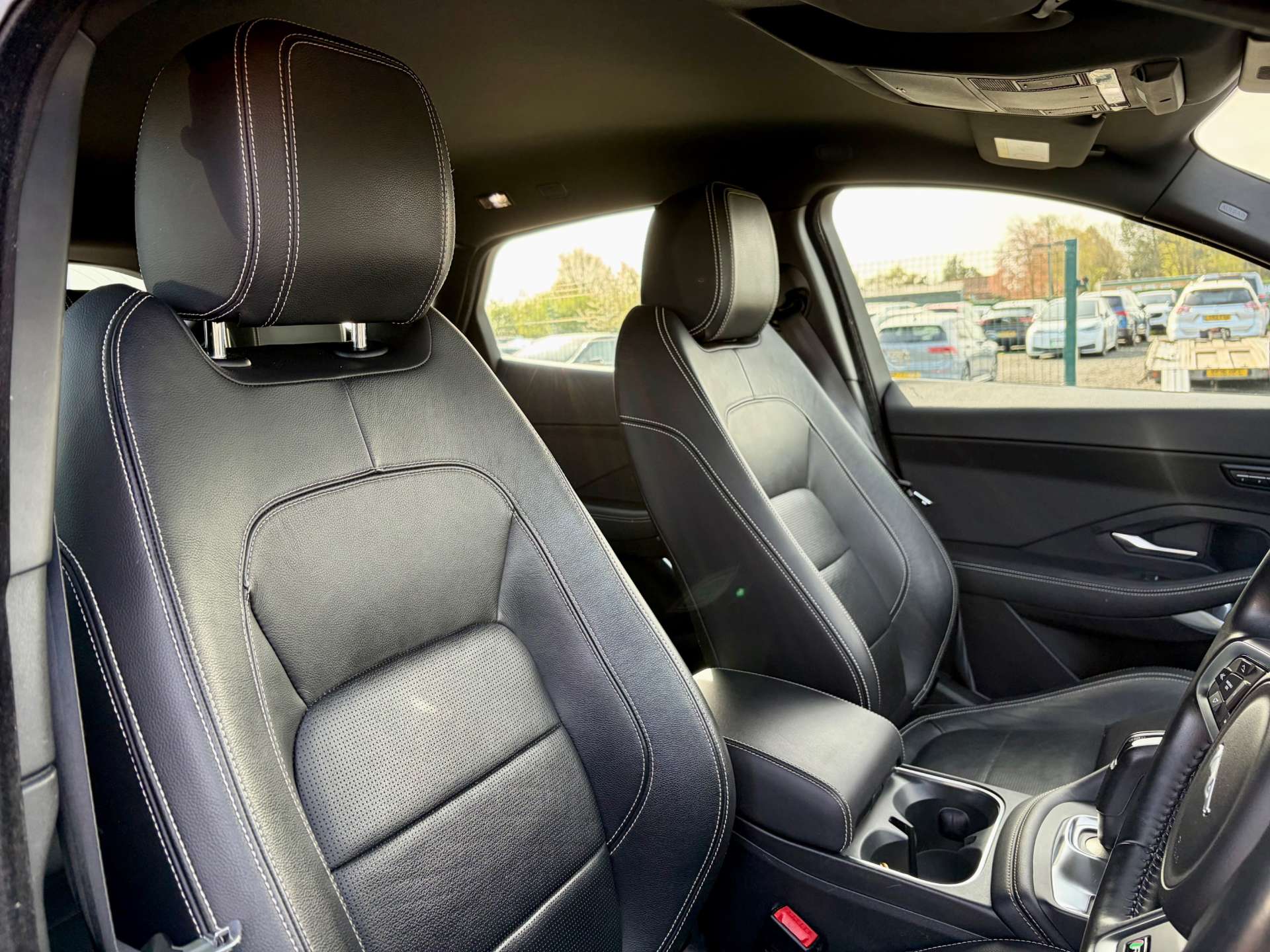 2019 Jaguar E-PACE — image 35