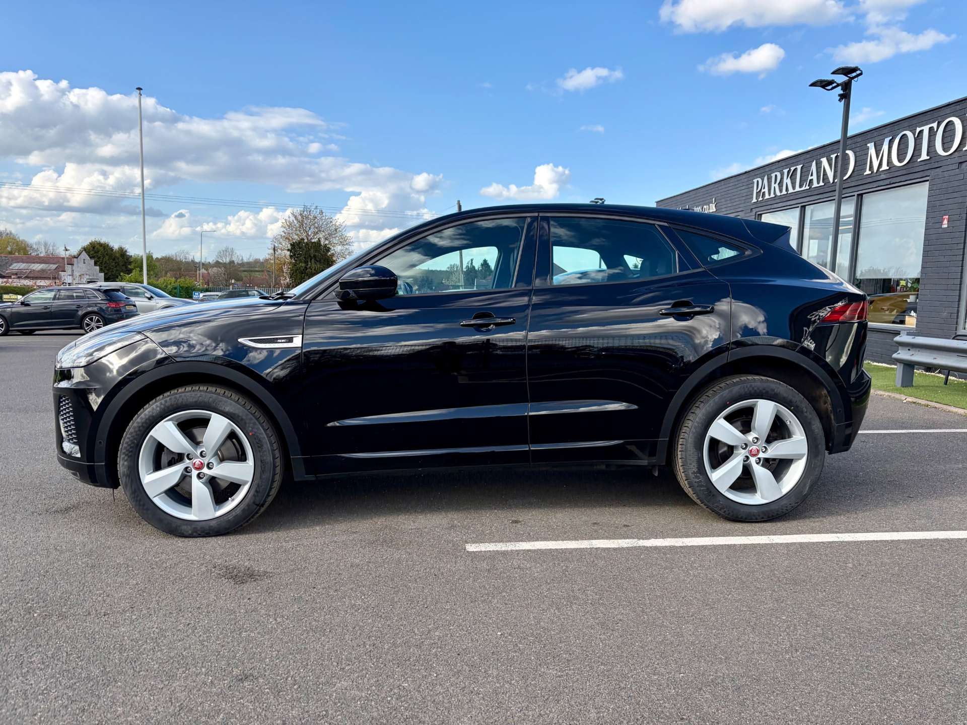 2019 Jaguar E-PACE — image 5