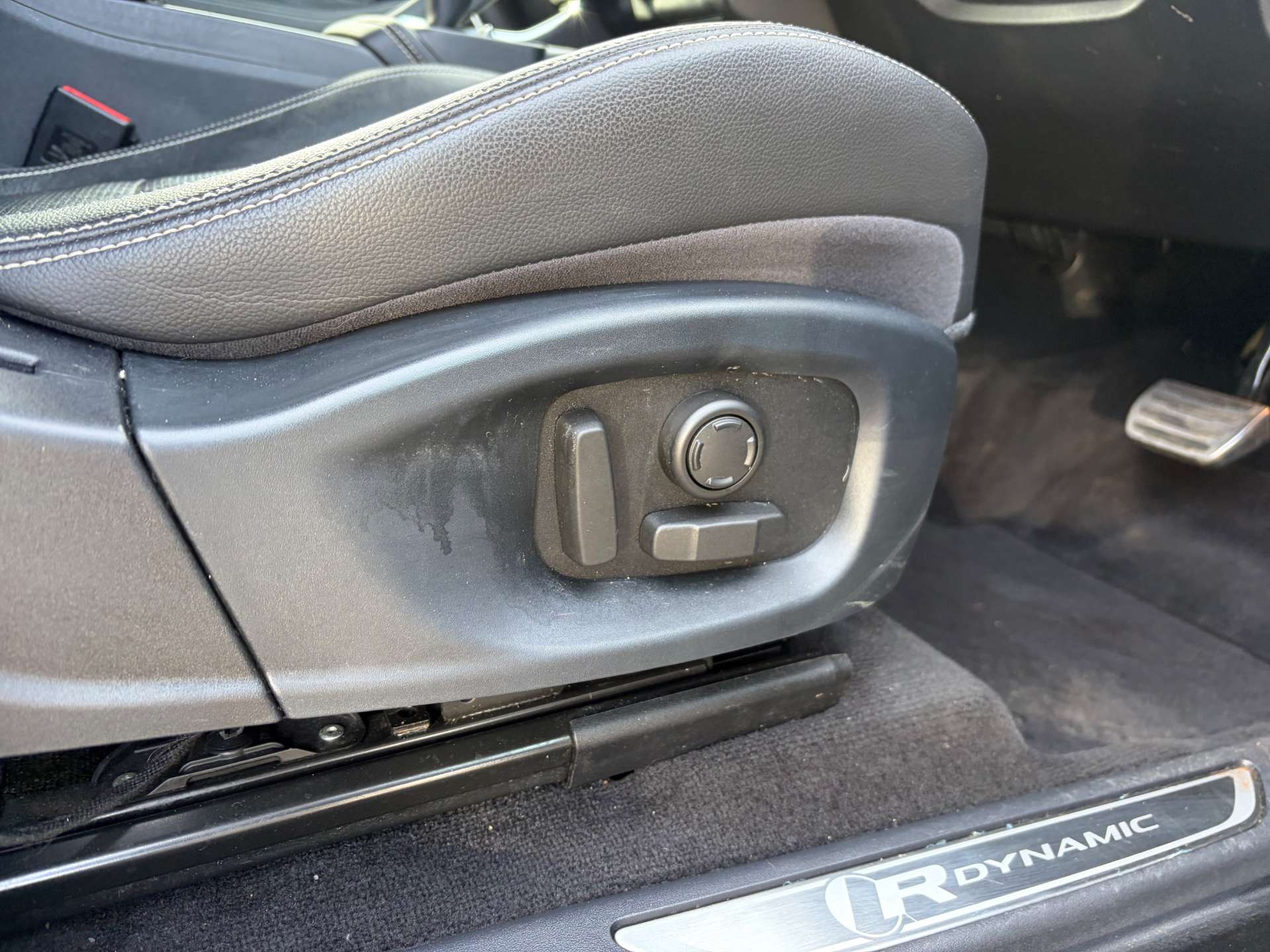 2019 Jaguar E-PACE — image 36