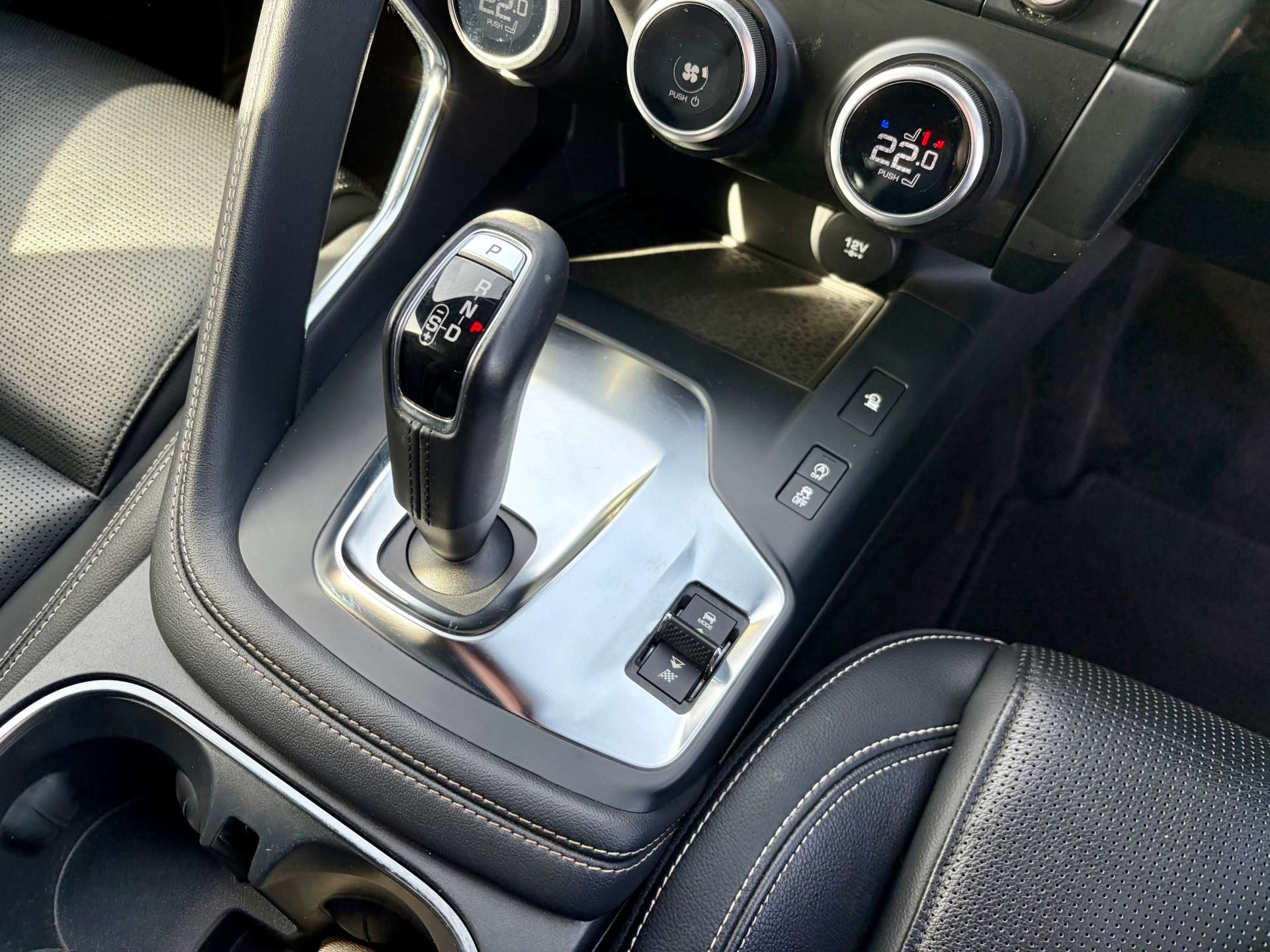 2019 Jaguar E-PACE — image 47