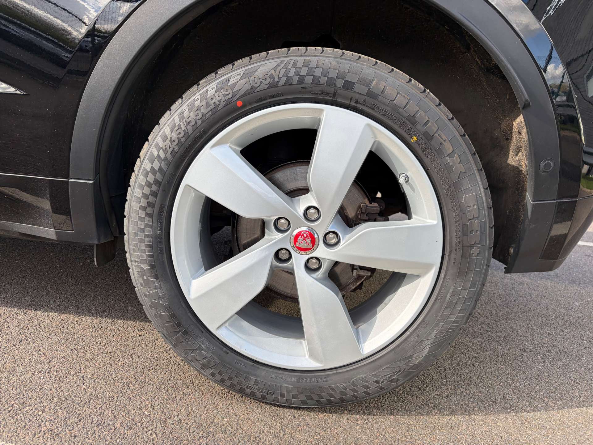 2019 Jaguar E-PACE — image 10