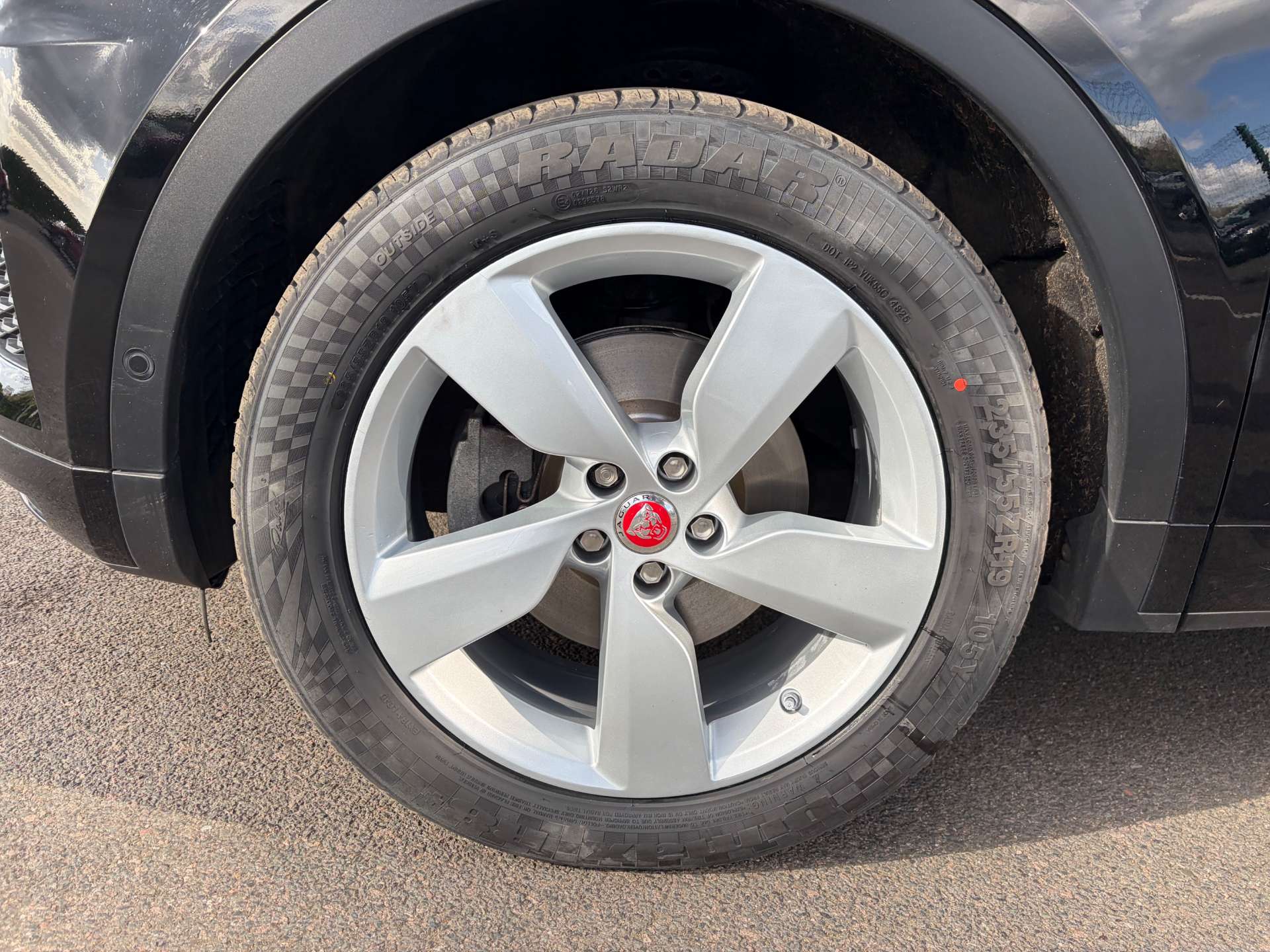 2019 Jaguar E-PACE — image 13