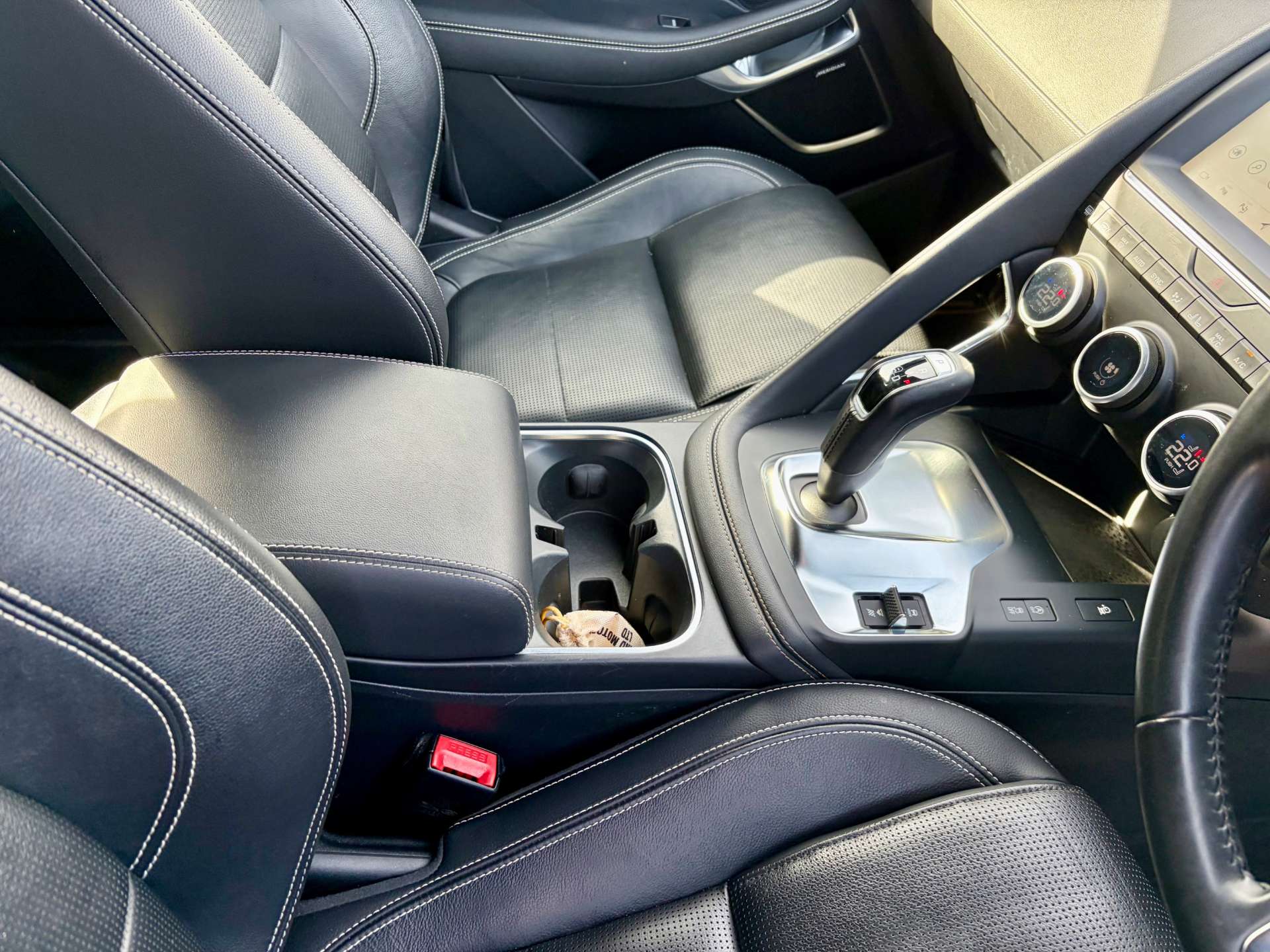 2019 Jaguar E-PACE — image 45