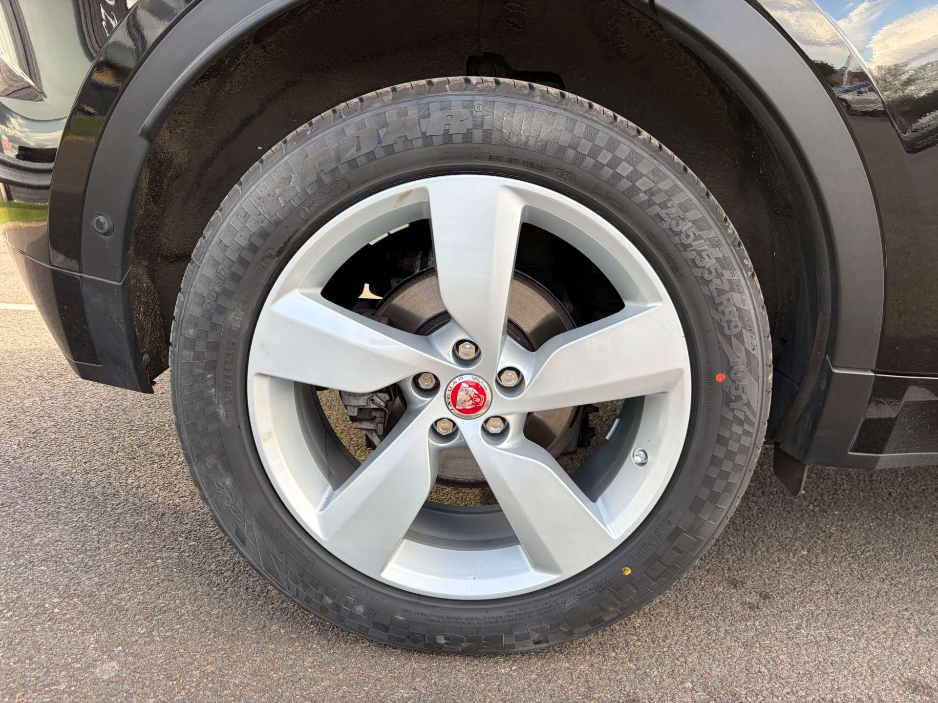 2019 Jaguar E-PACE — image 11