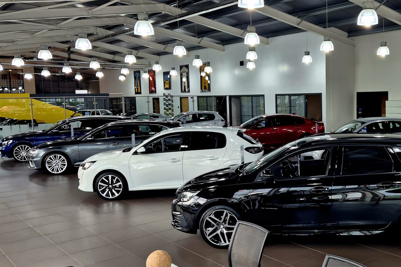 Used Cars, Southport