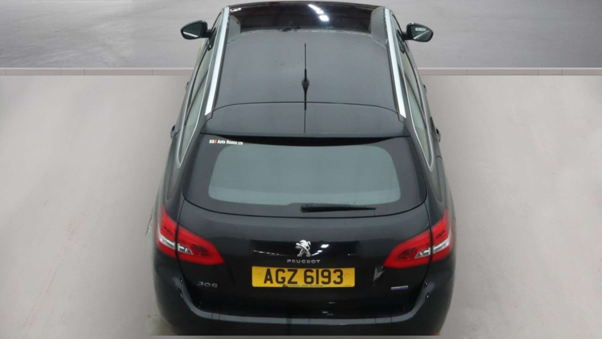 2016 Peugeot 308 — image 9