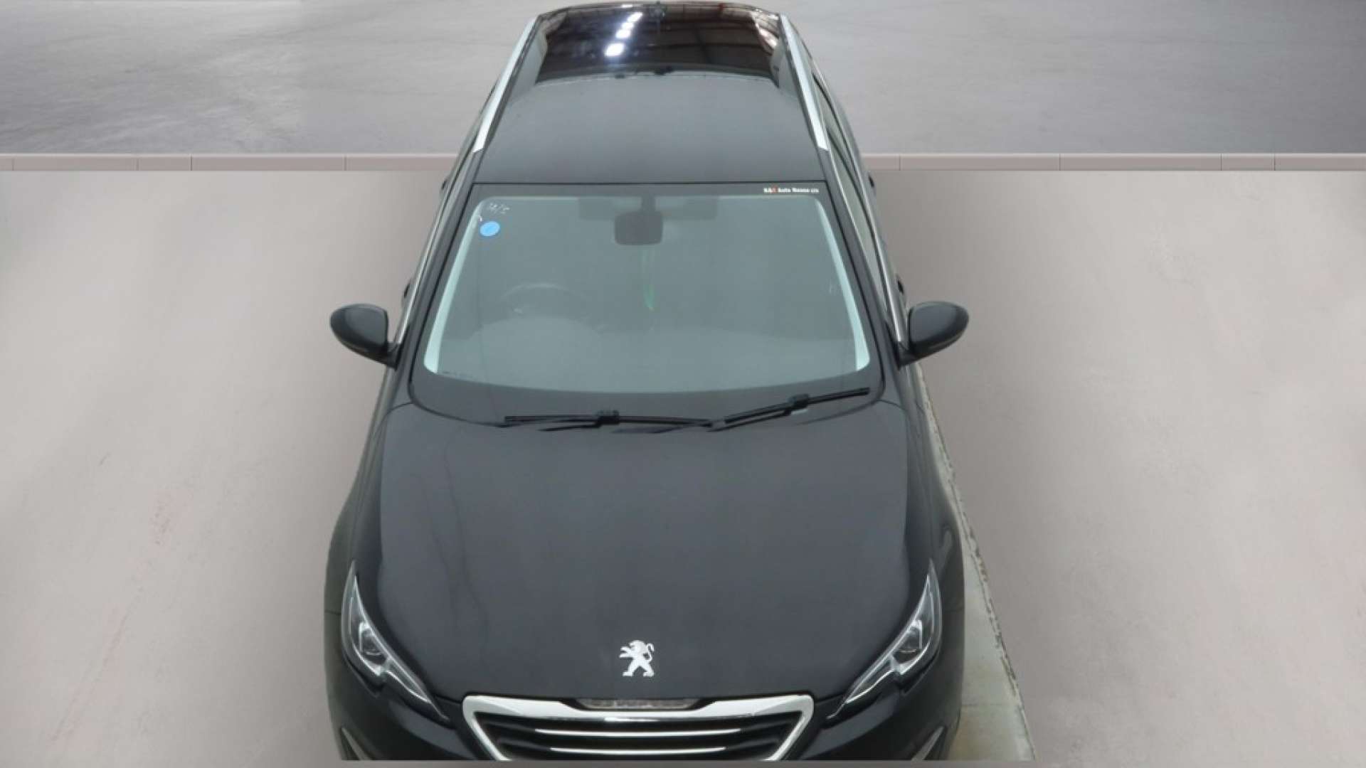 2016 Peugeot 308 — image 8