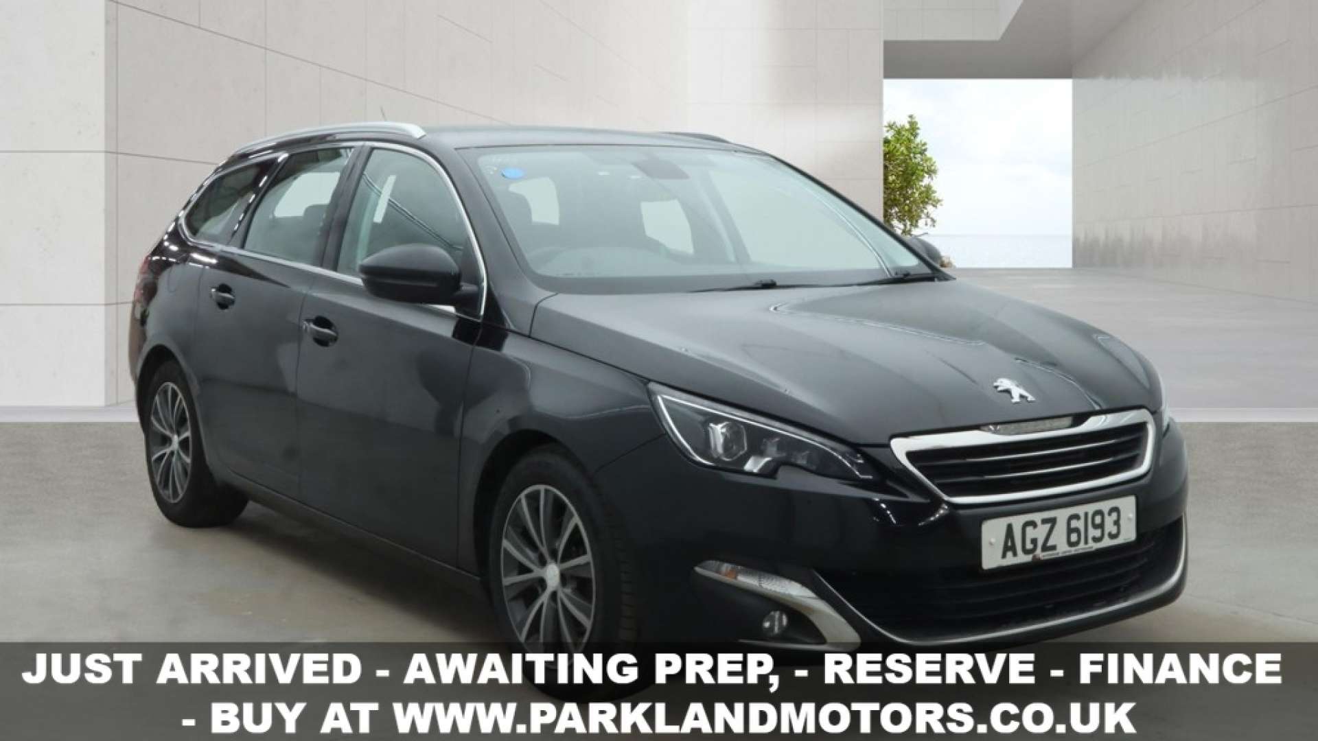 2016 Peugeot 308 exterior view