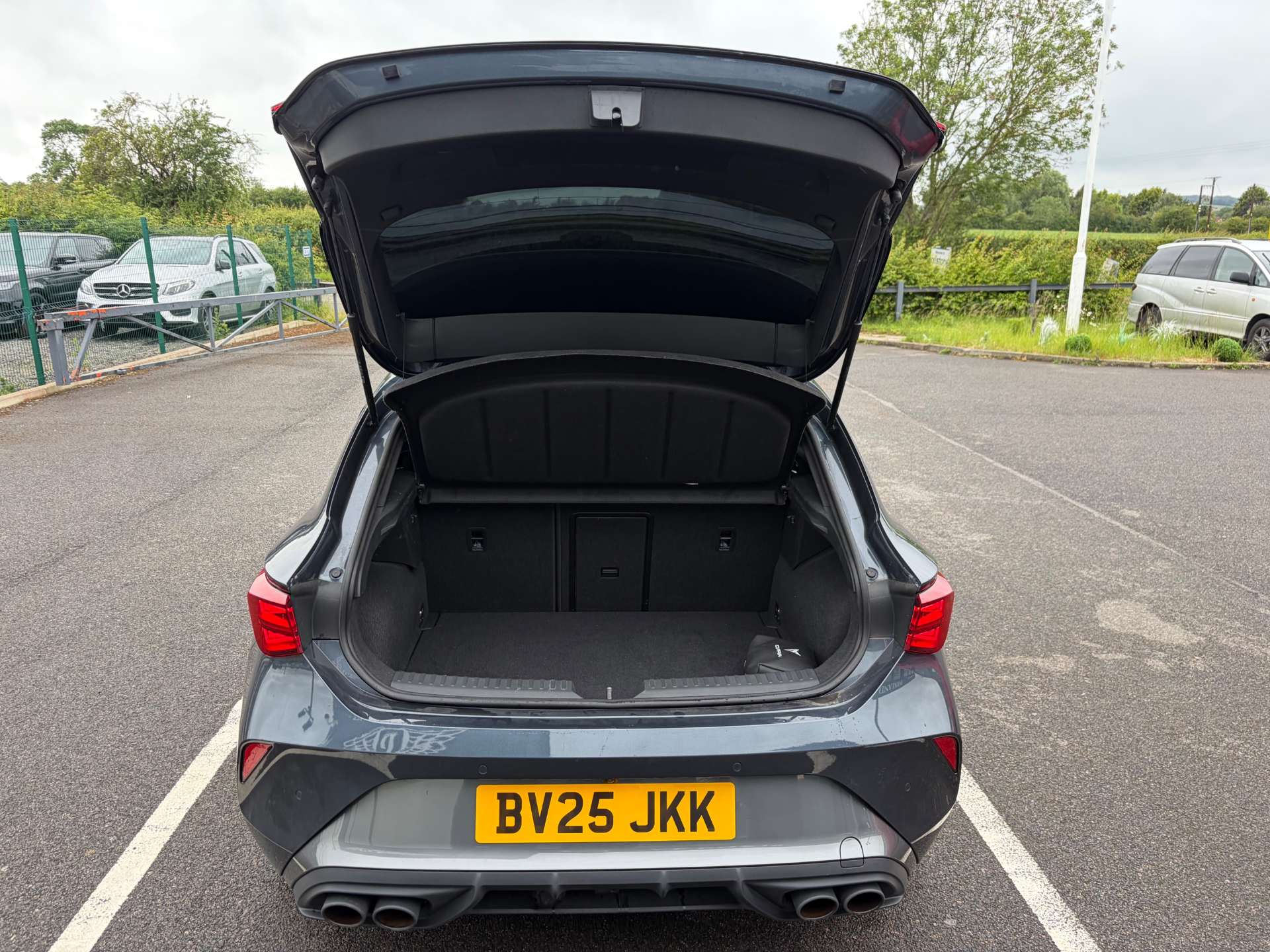 2025 Cupra Leon — image 33