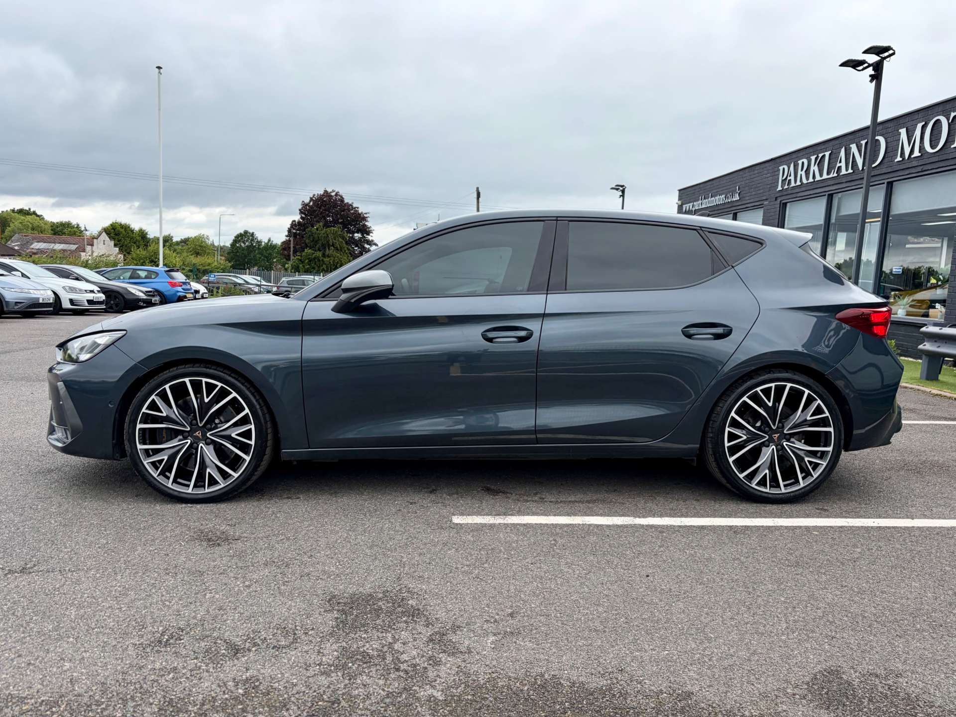 2025 Cupra Leon — image 7