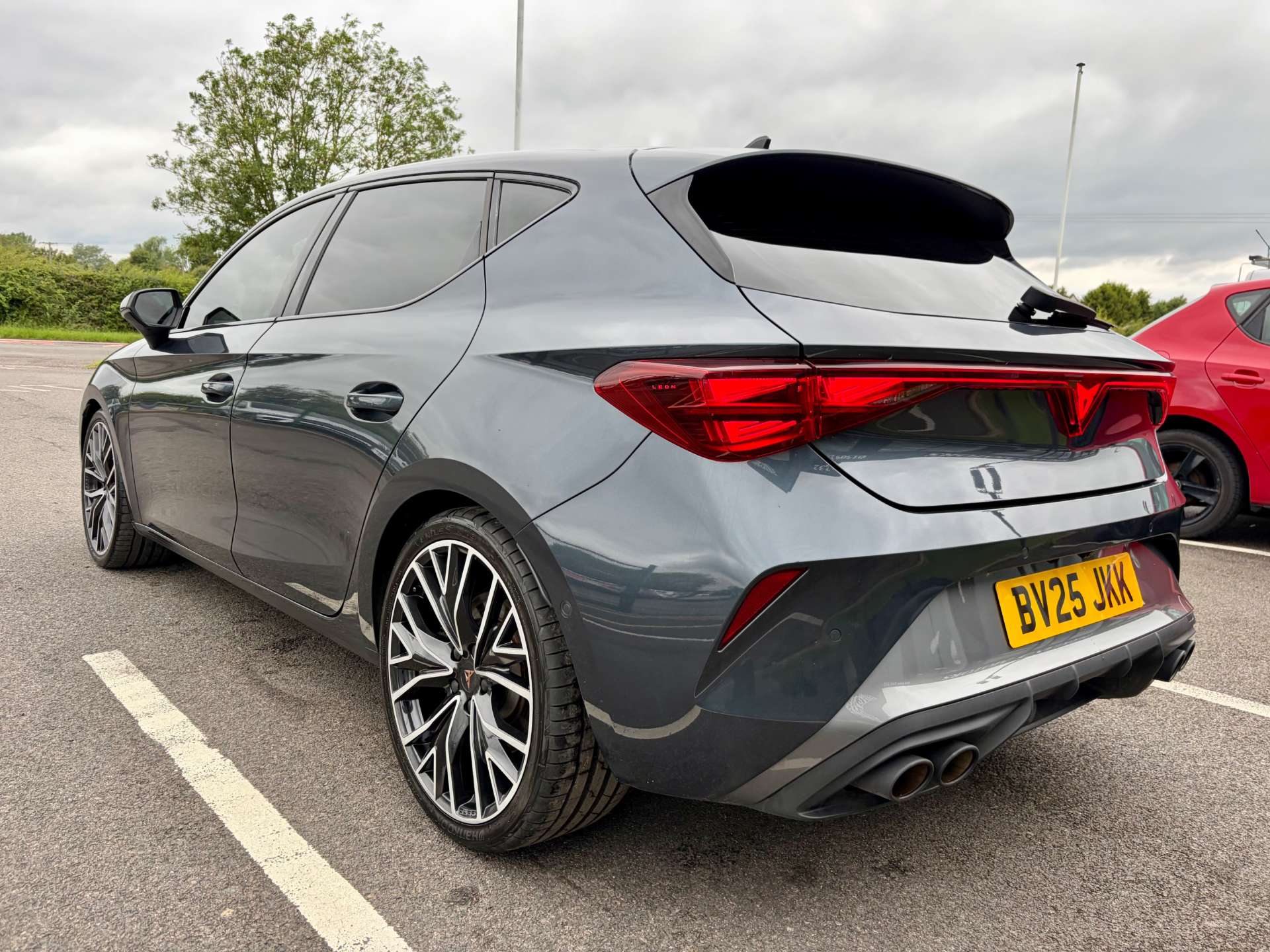 2025 Cupra Leon — image 8