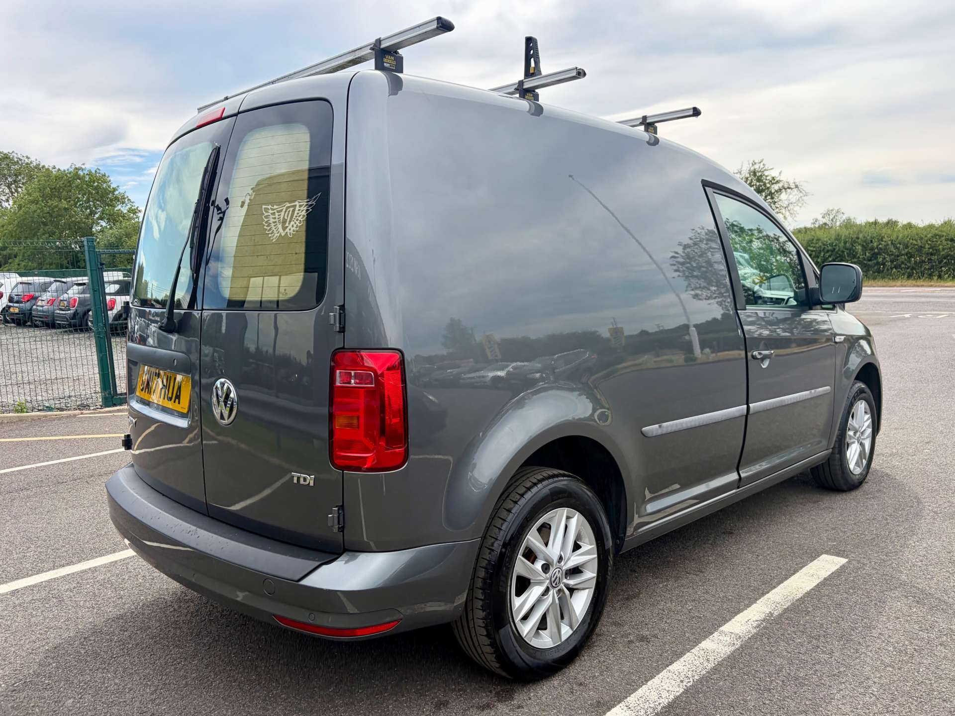2017 Volkswagen Caddy — image 9